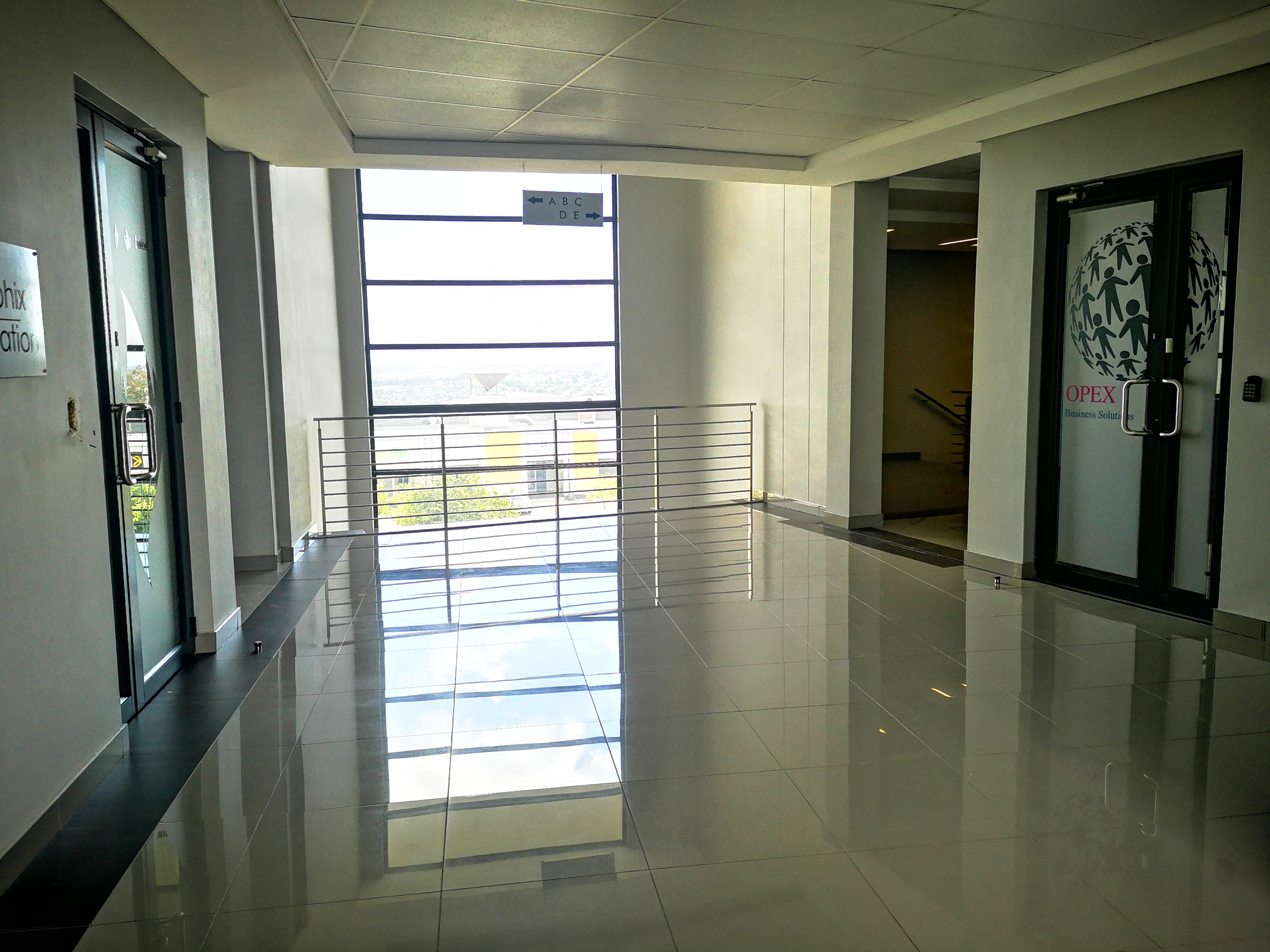 583m² Office Space to rent at 676 on Gallagher in Halfway House