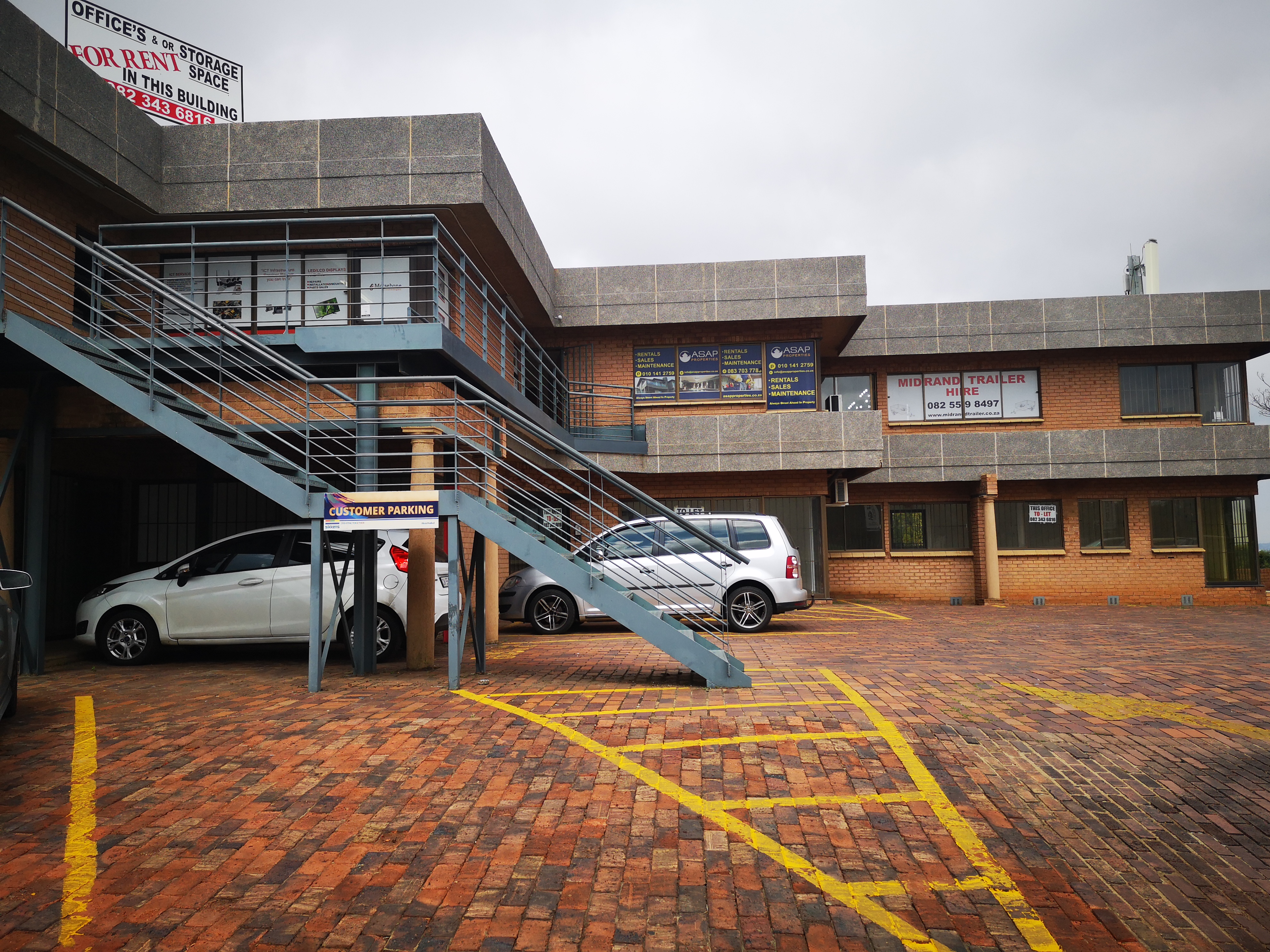 Office Space to rent at 82 Richards Drive in Midrand