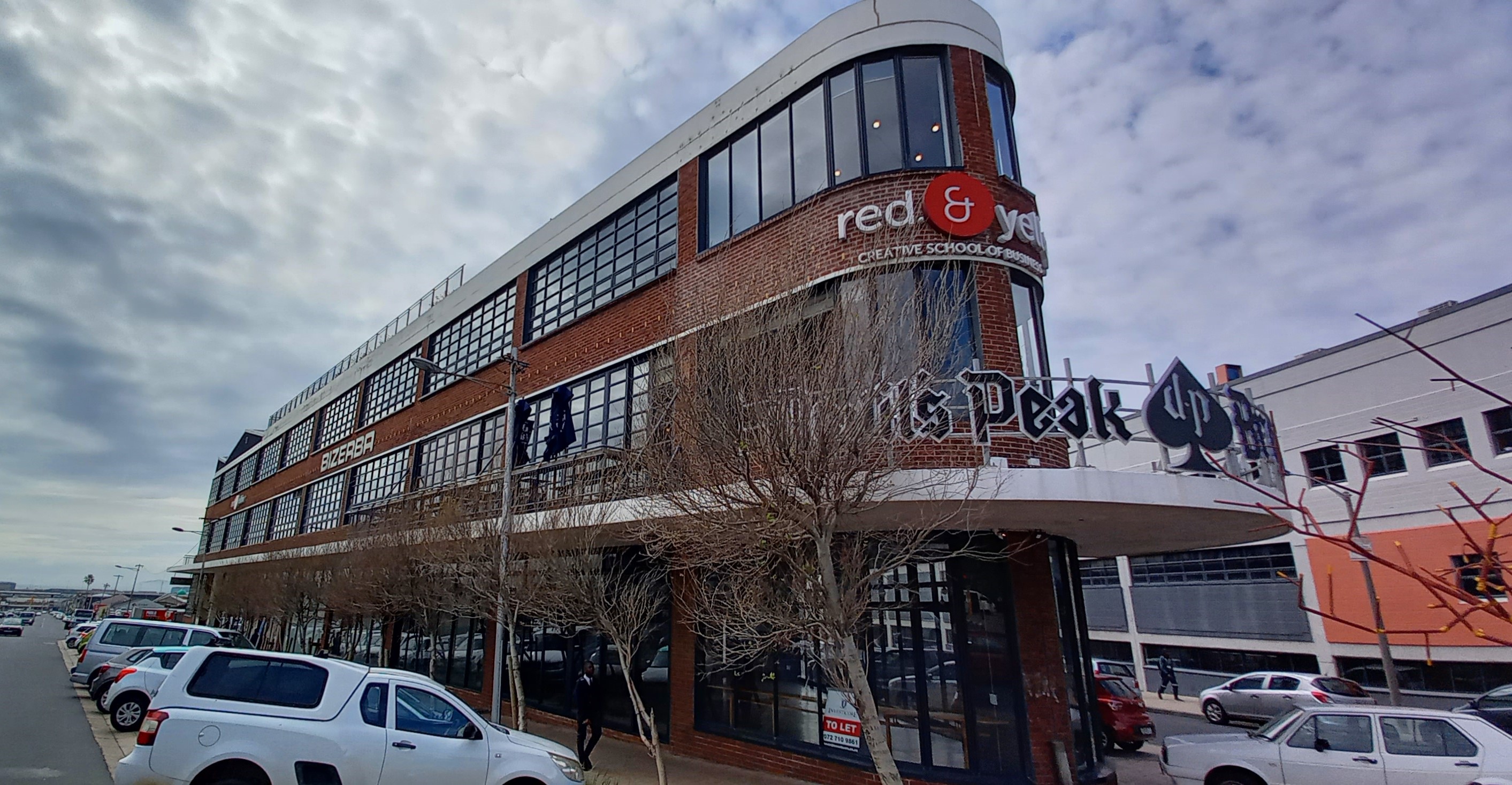 262m² Retail Shops to rent at 97 Durham Avenue in Salt River