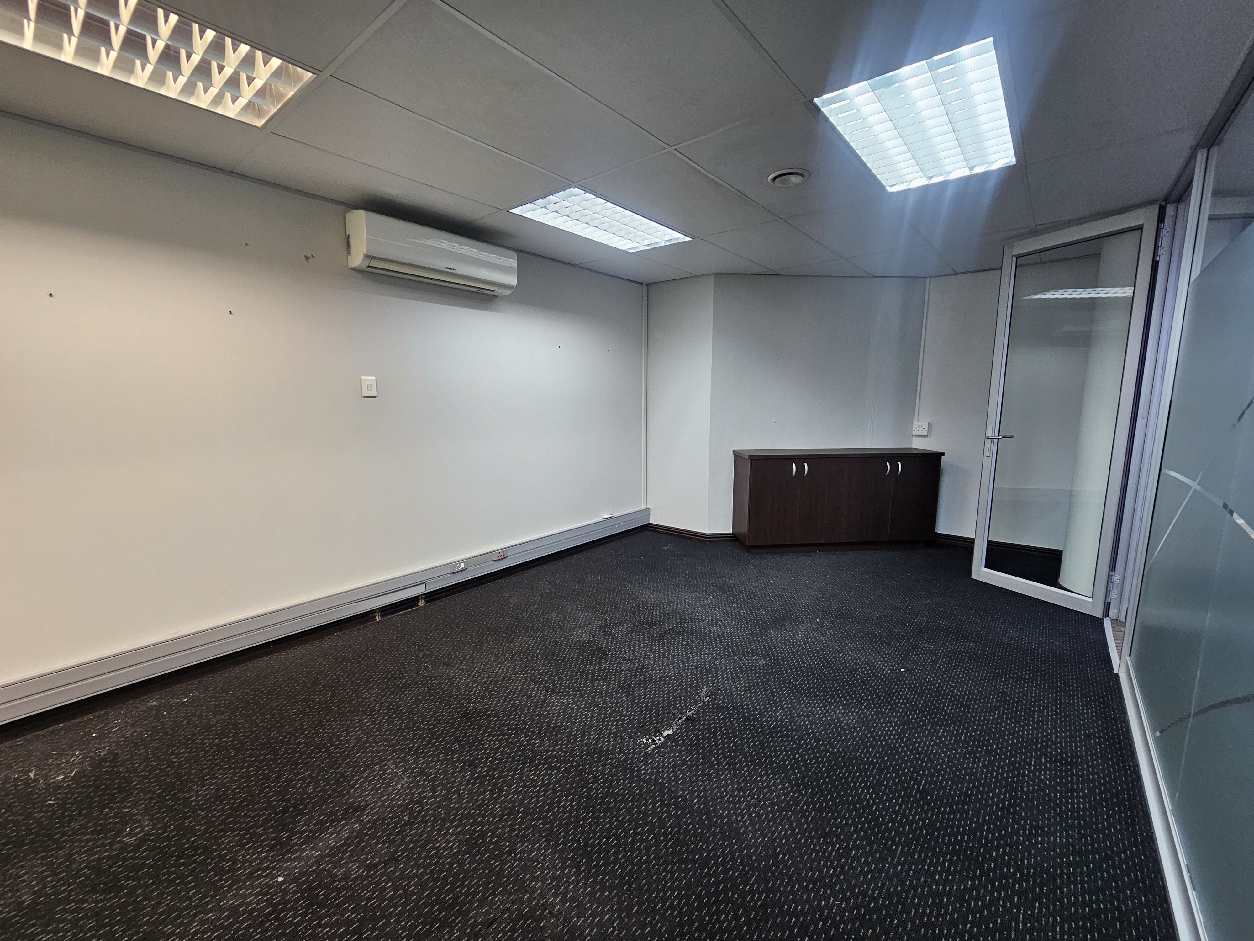 632m² Office Space to rent at Avanti Office Park in Tygervalley Waterfront