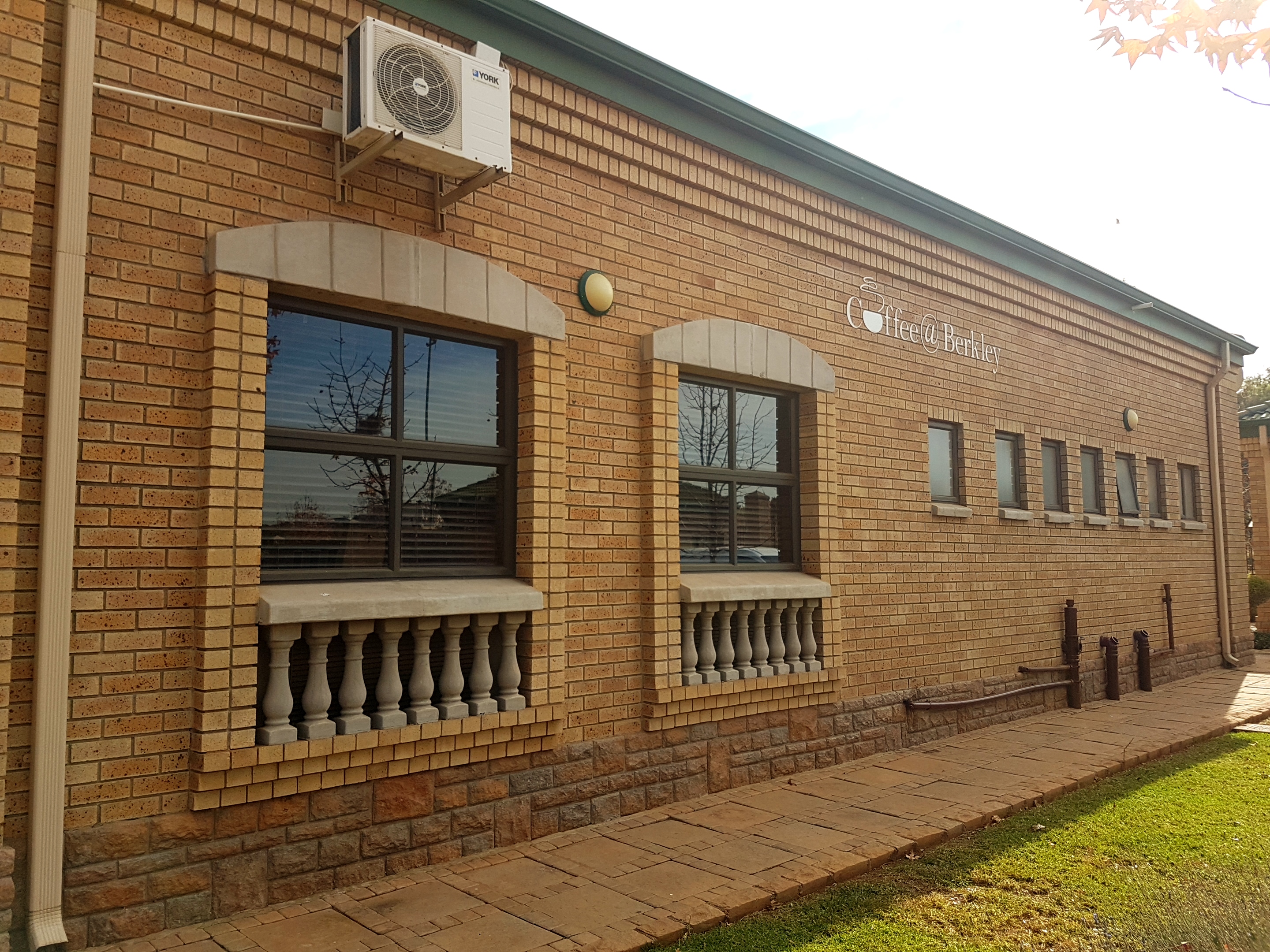 400m² Office Space to rent at Berkley Office Park (Highveld Techno Park) in Highveld Techno Park