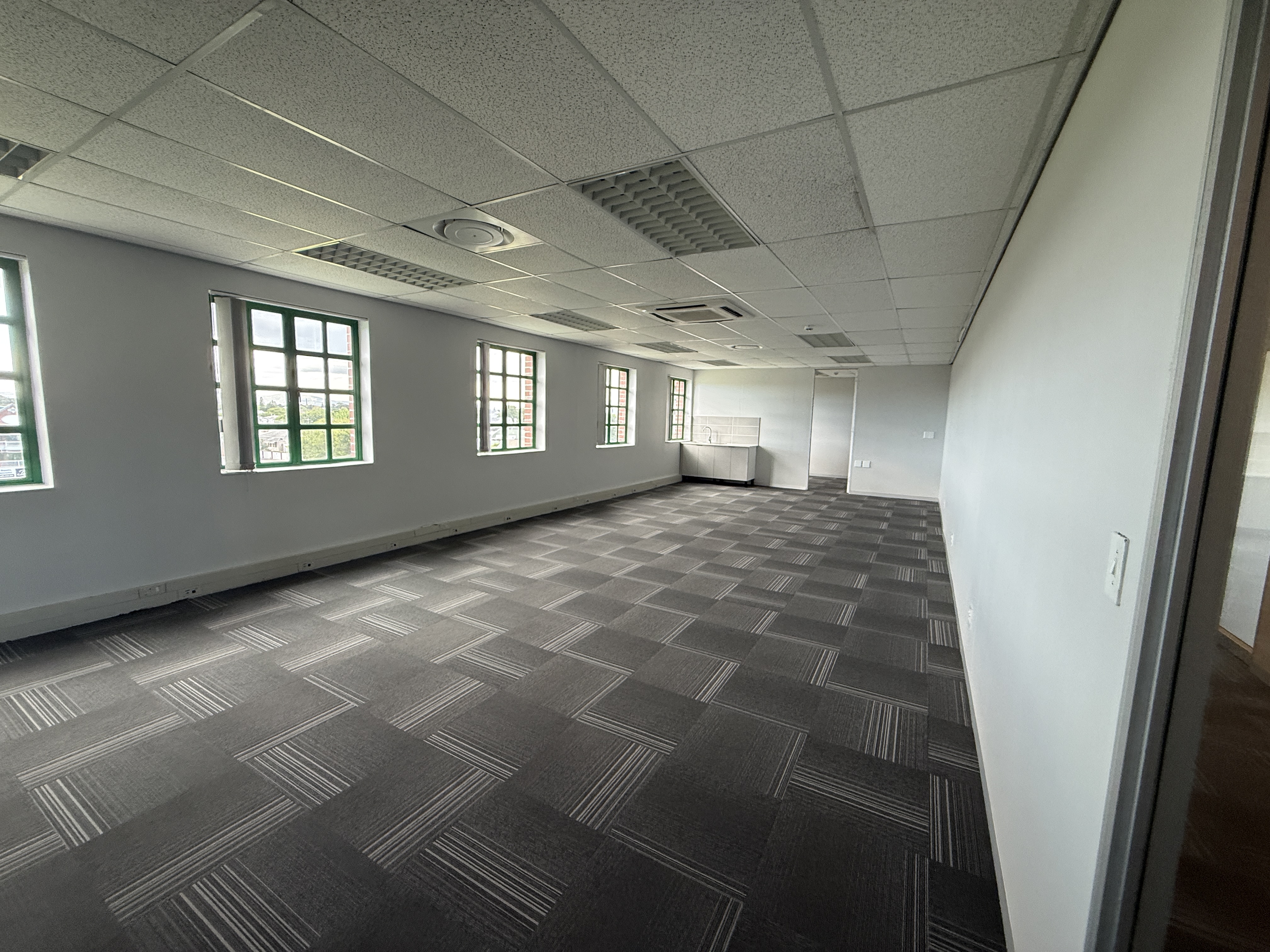 124m² Office Space to rent at Brookside Office Park in Claremont