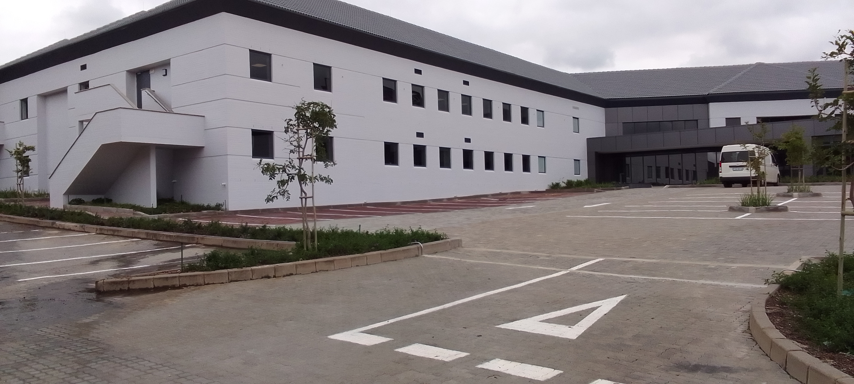1 767m² Office Space to rent at Cascade Close in Vorna Valley