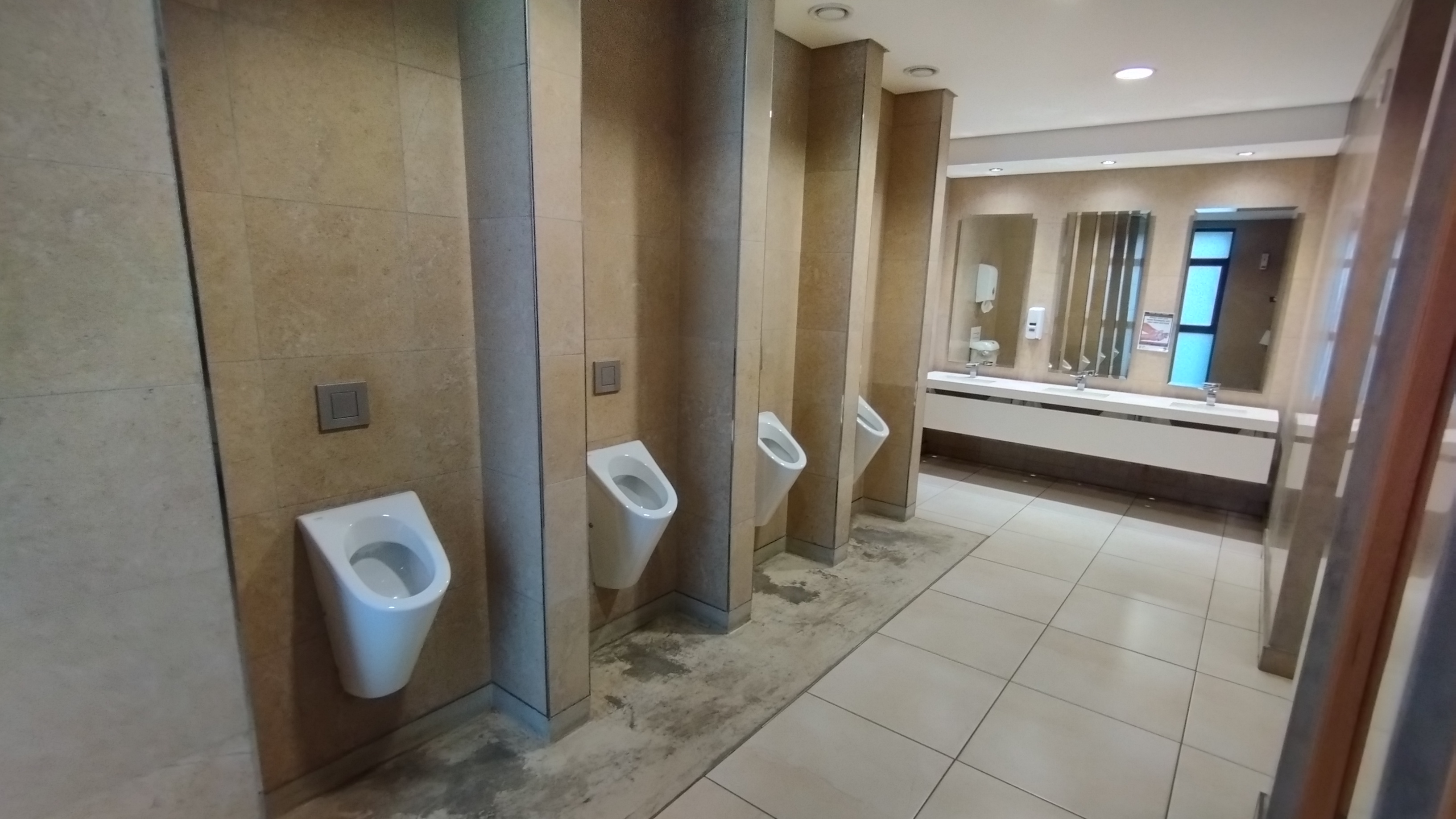 Office Space to rent at Corobay Corner in Menlyn