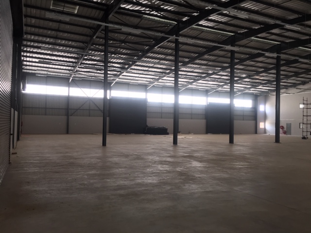 3 246m² Warehouse to rent at Cosmo Business Park in Kya Sand