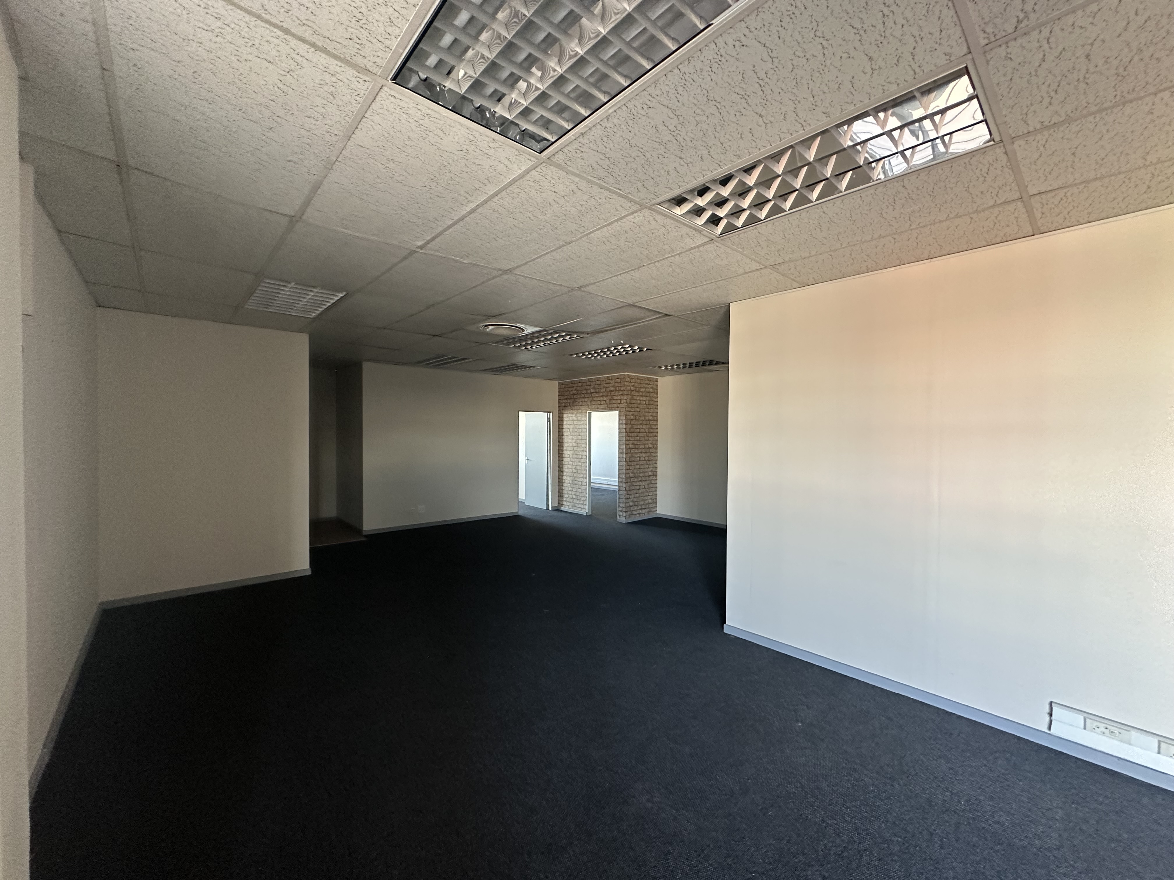 150m² Office Space to rent at Frazzitta Business Park - Milnerton in Marconi Beam
