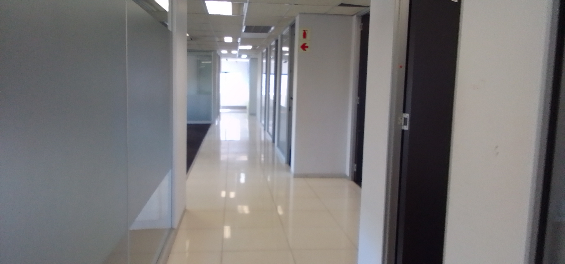 1 880m² Office Space to rent at Glomail Head Office in Vorna Valley