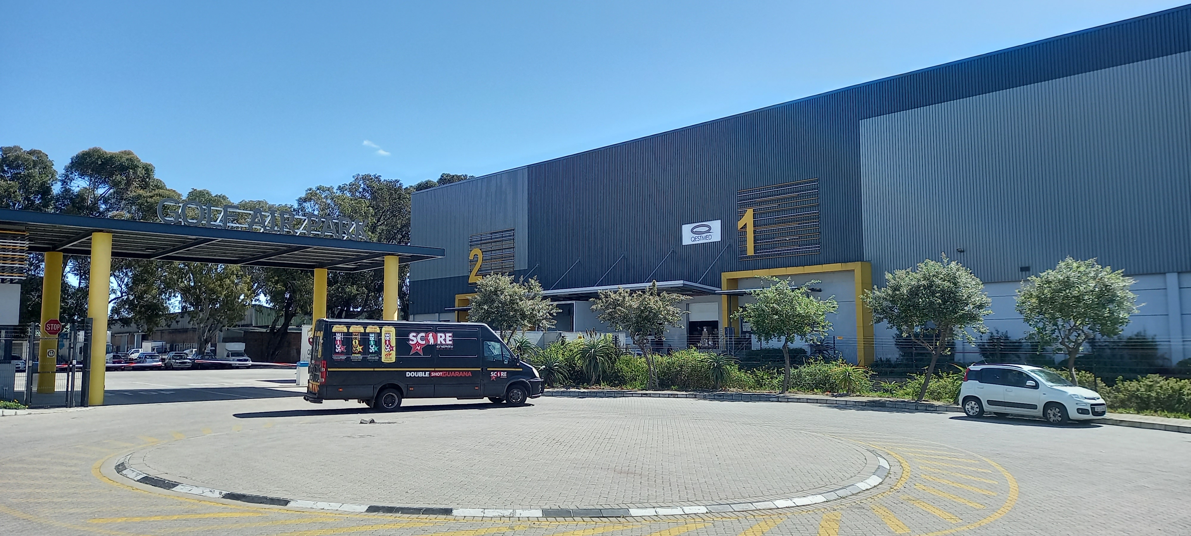 Warehouse to rent at Golf Air Park Phase 2 in Airport Industria