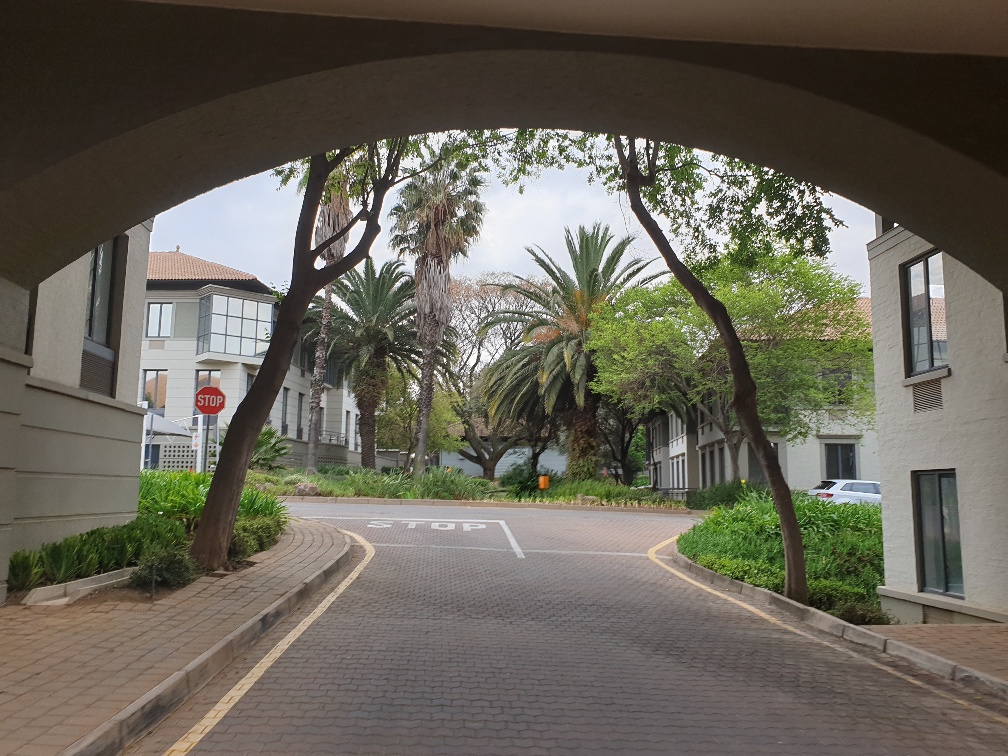 556m² Office Space to rent at Grayston Office Park in Sandown JHB