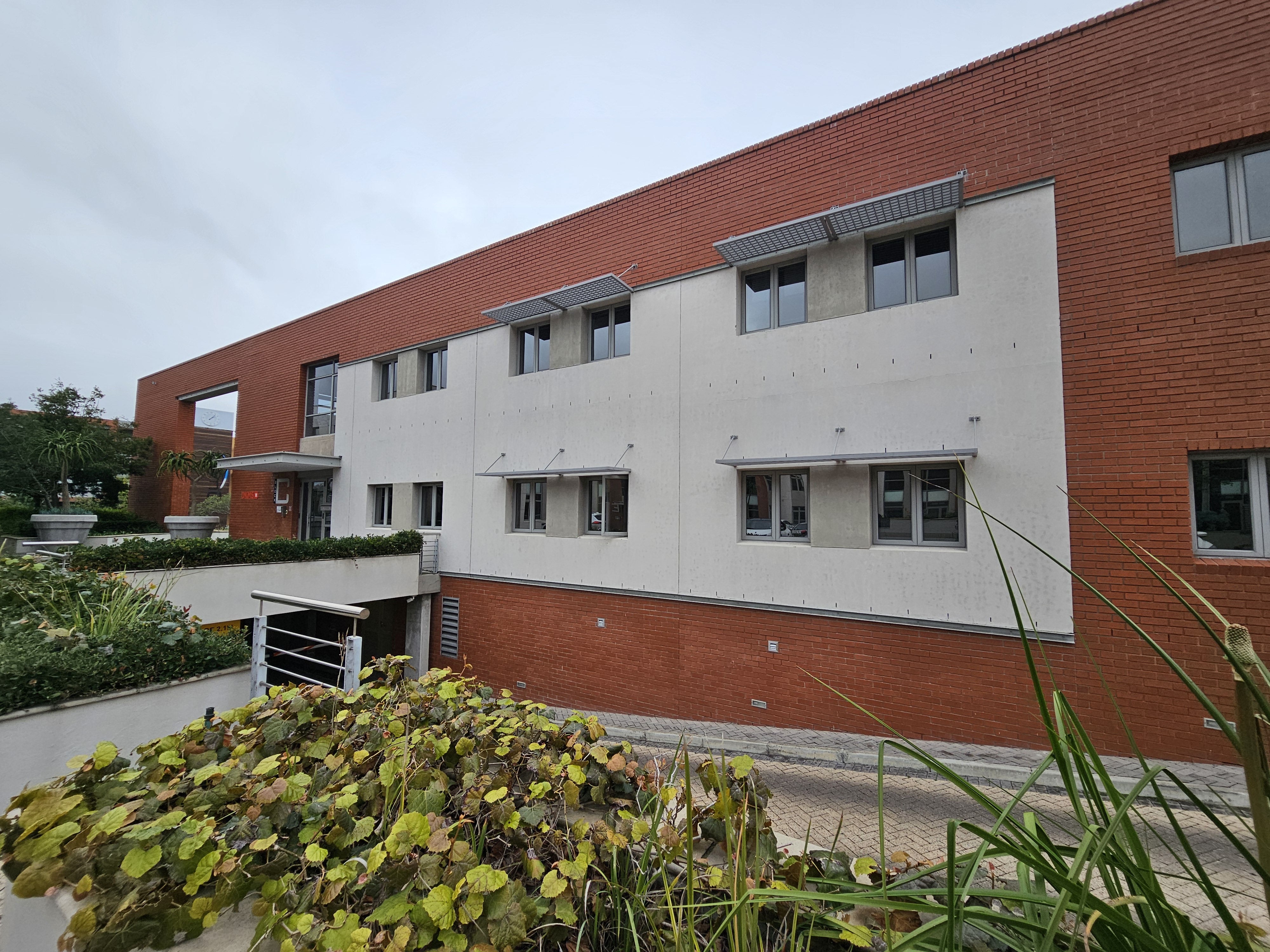 174m² Office Space to rent at Grosvenor Square -  Century City in Century City