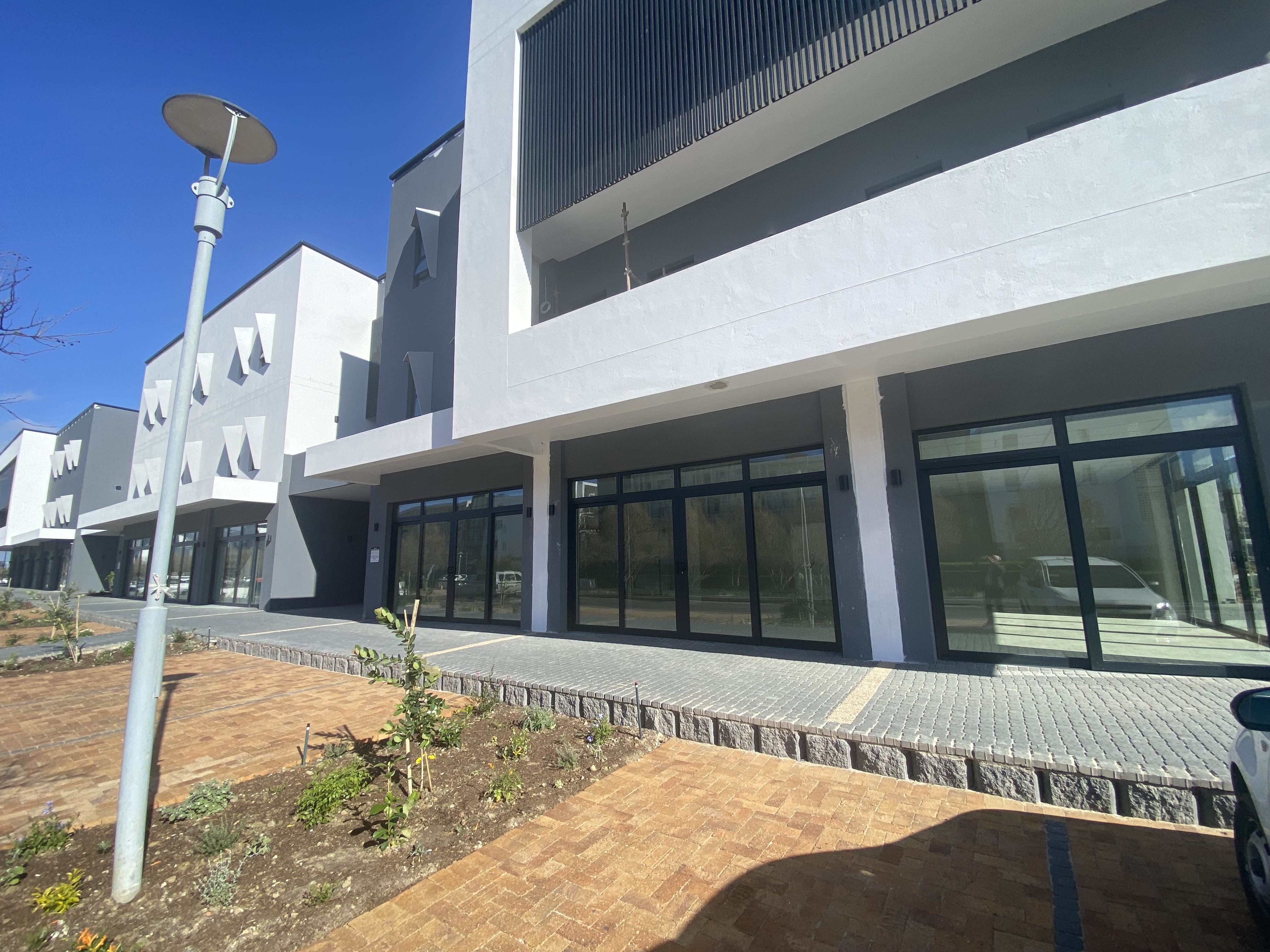 159m² Office Space to rent at Halo Medical Suites Paardevlei in Paardevlei
