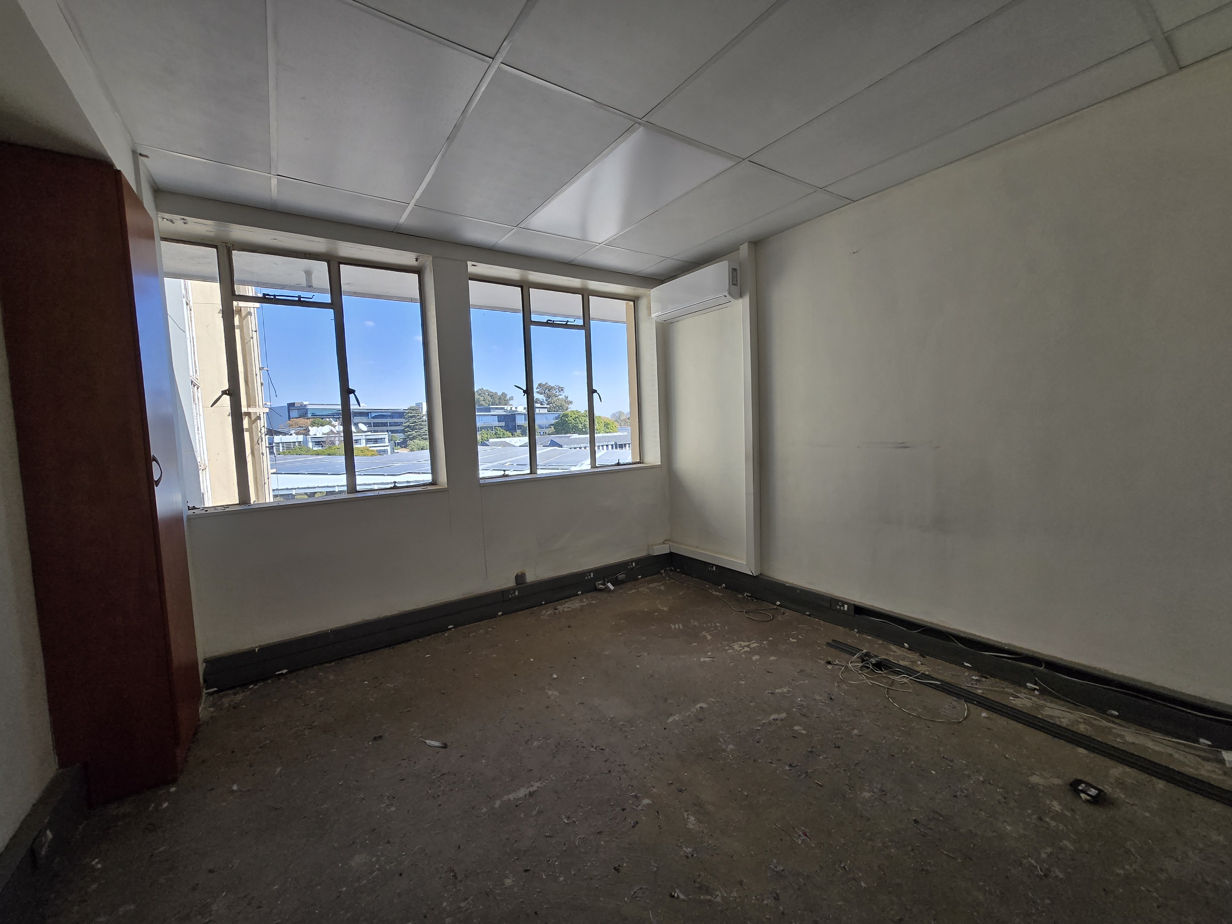 Office Space to rent at Hyde Park Corner Office Towers in Hyde Park