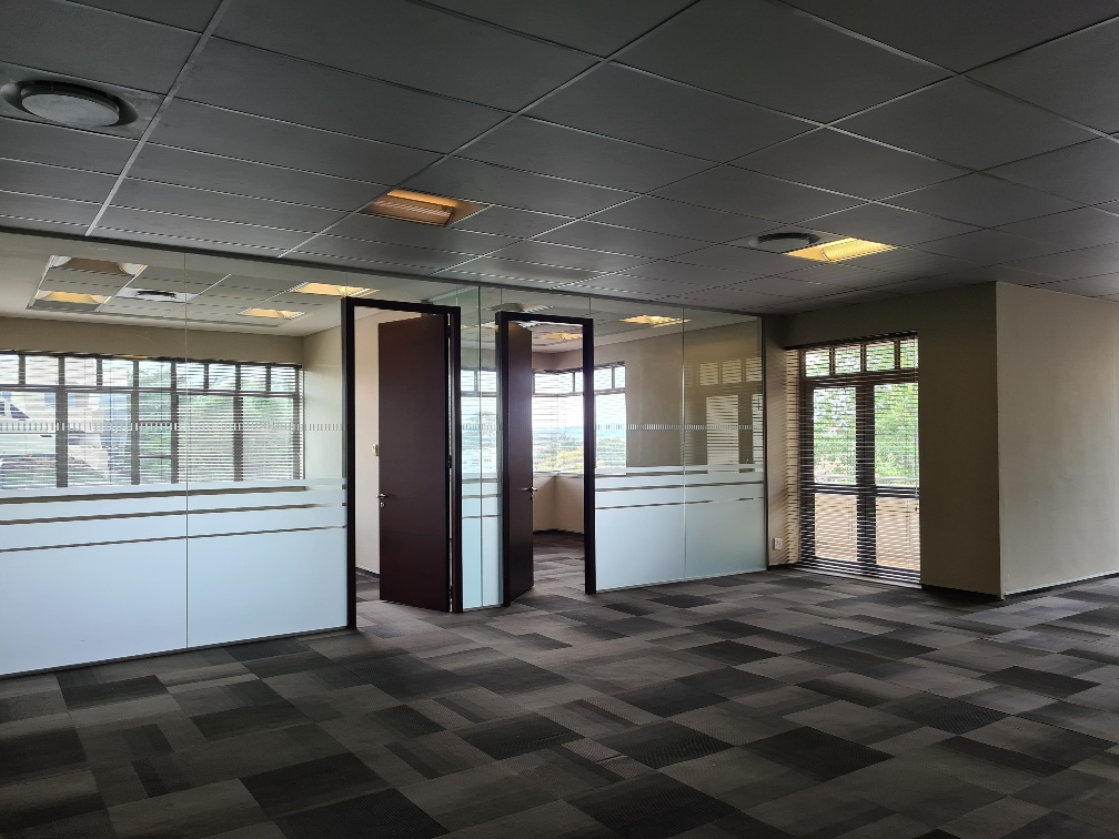 1 013m² Office Space to rent at Illovo Corner in Illovo
