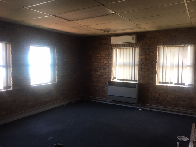 Warehouse to rent at Investment Property - Kya Sands in Kya Sand