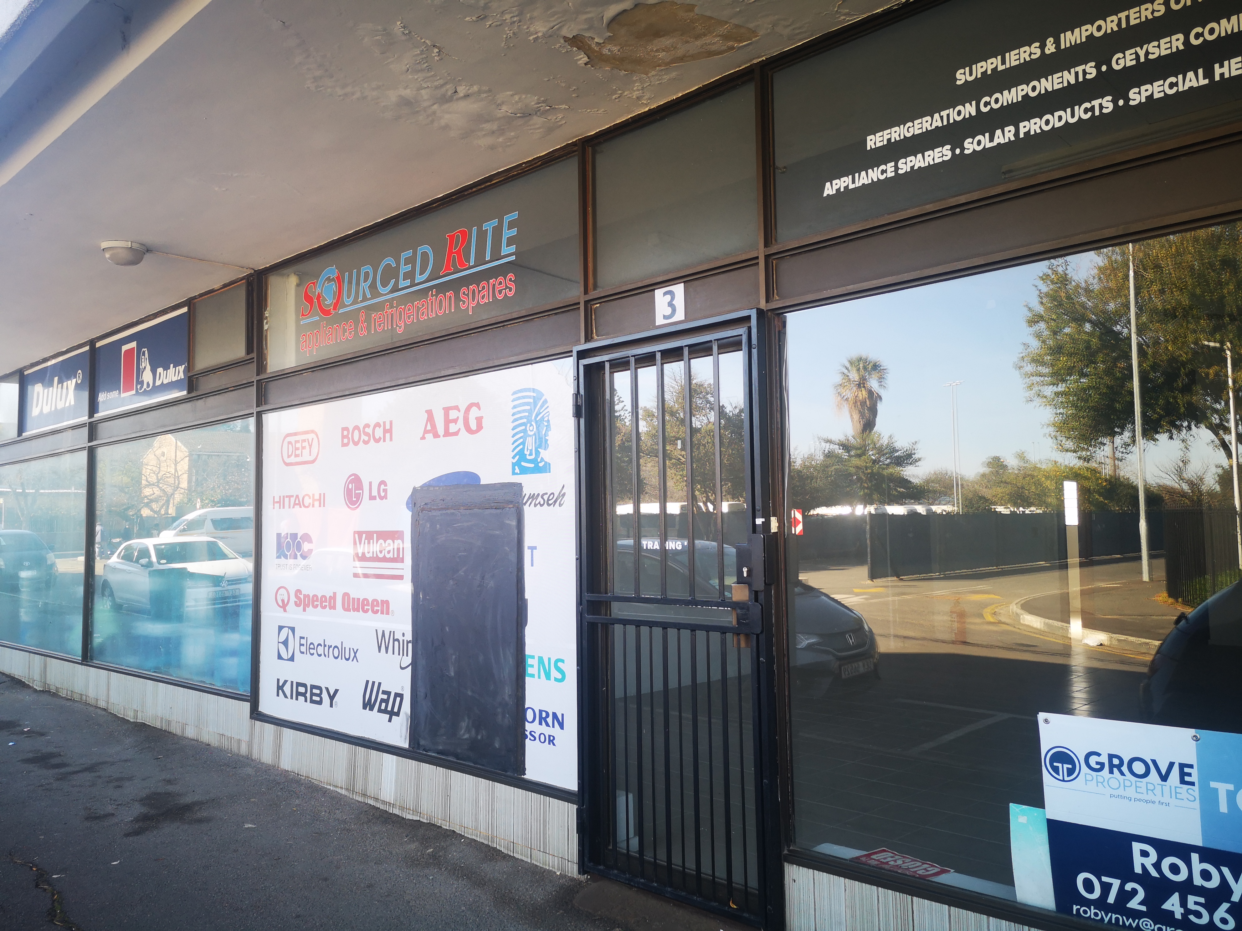 84m² Office Space to rent at Libri Business Centre in Somerset West