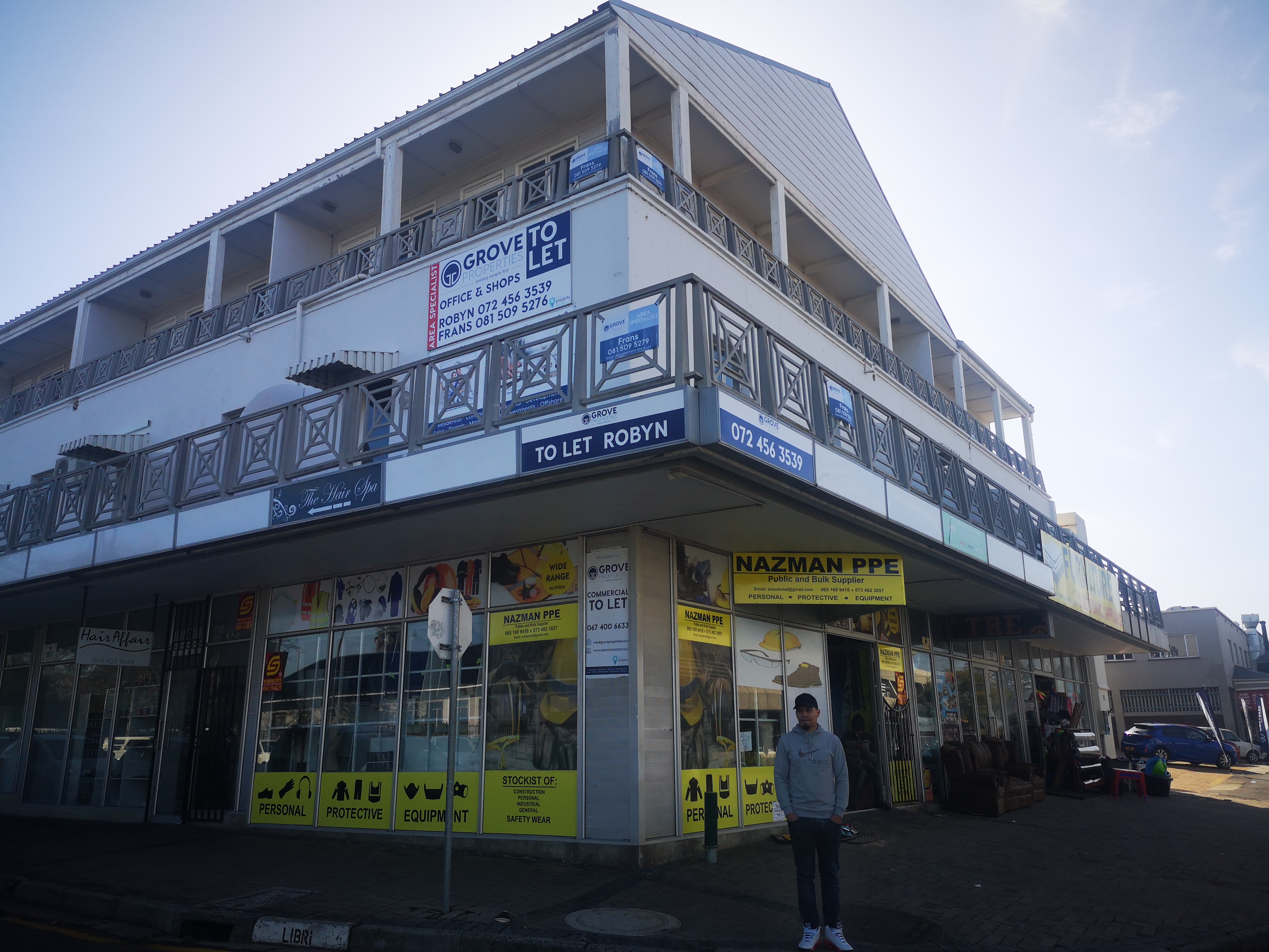 84m² Office Space to rent at Libri Business Centre in Somerset West