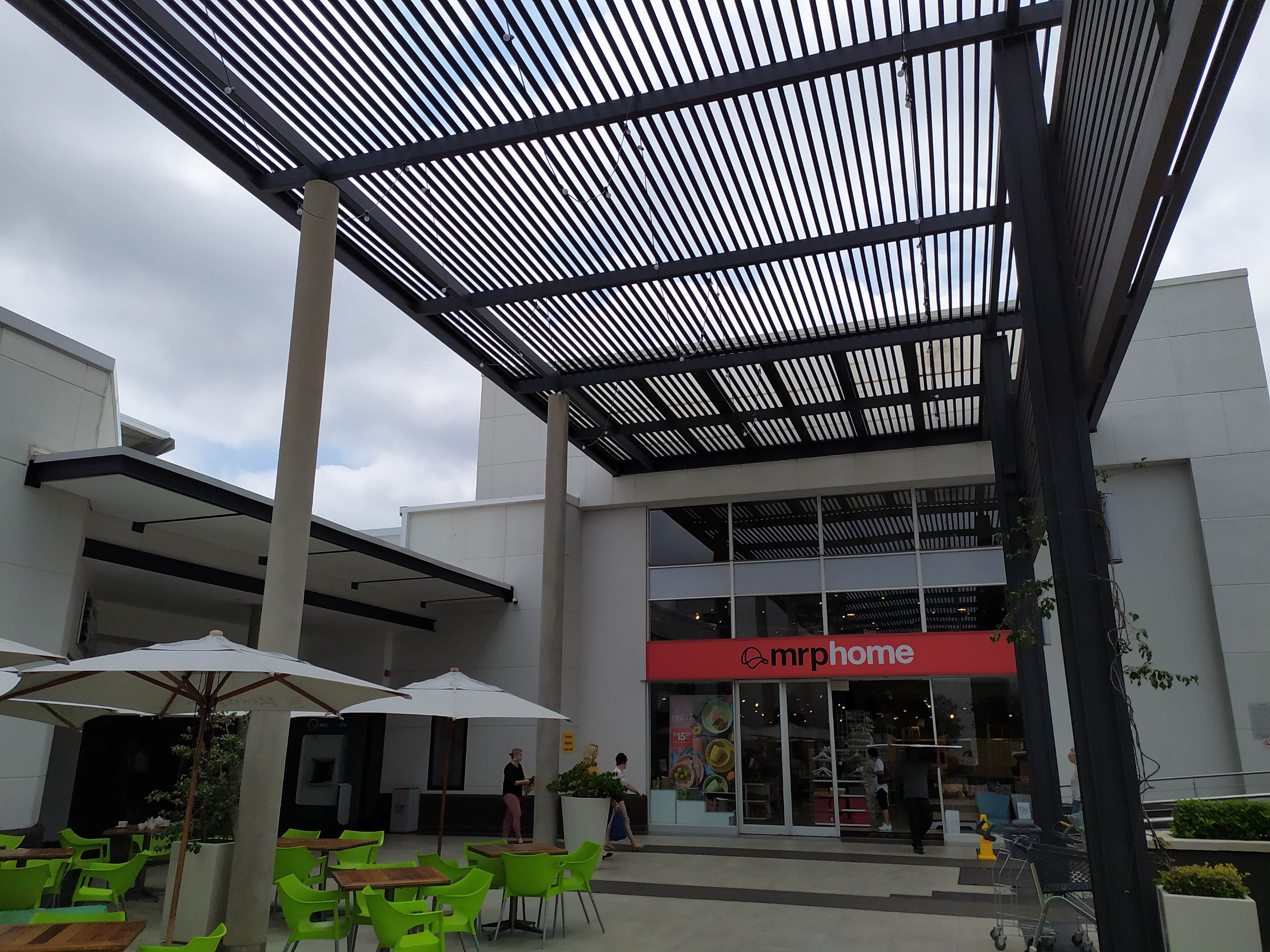 Retail Shops to rent at Lynnridge Mall in Lynnwood