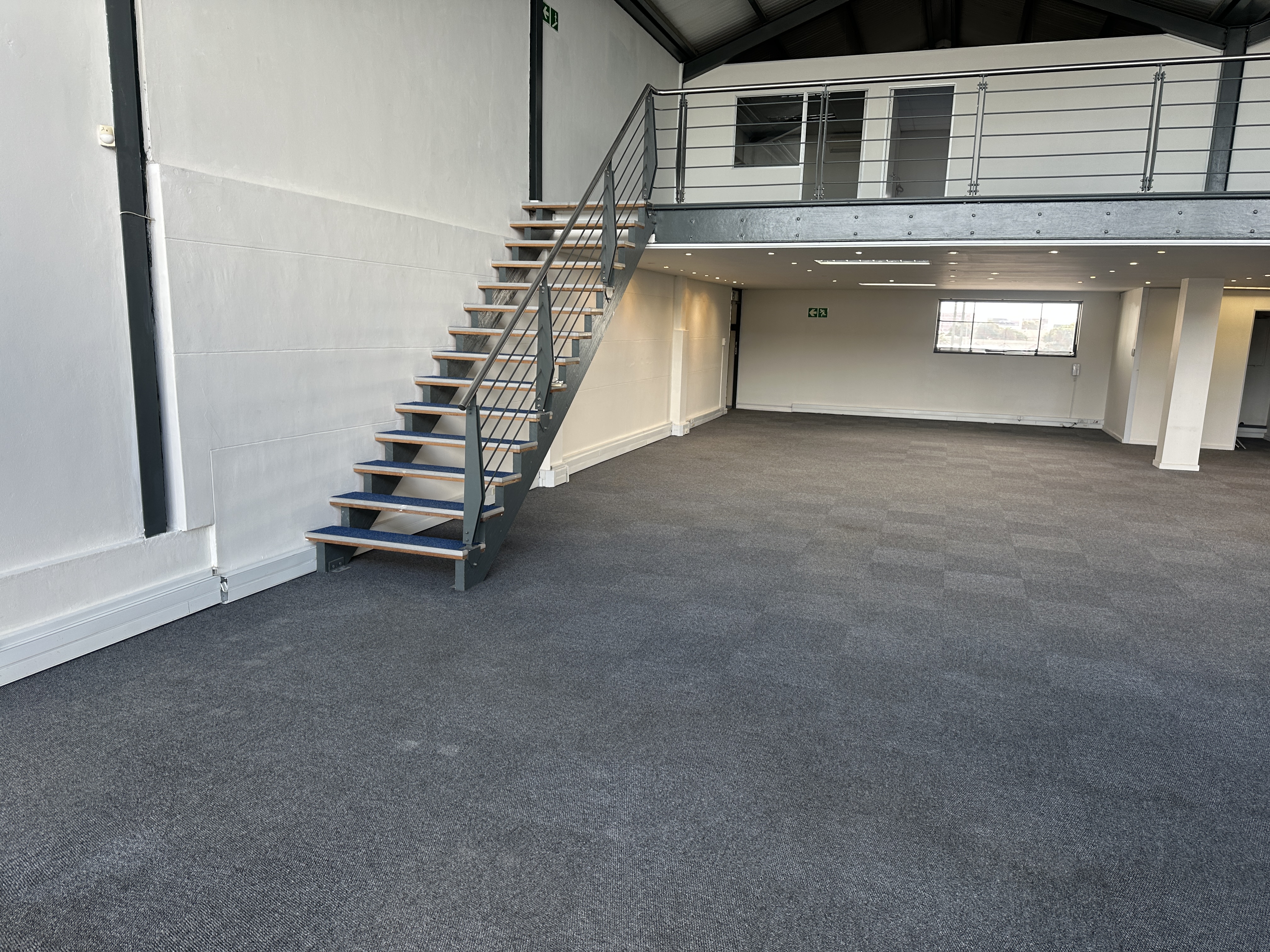 368m² Office Space to rent at M5 Business Park in Maitland