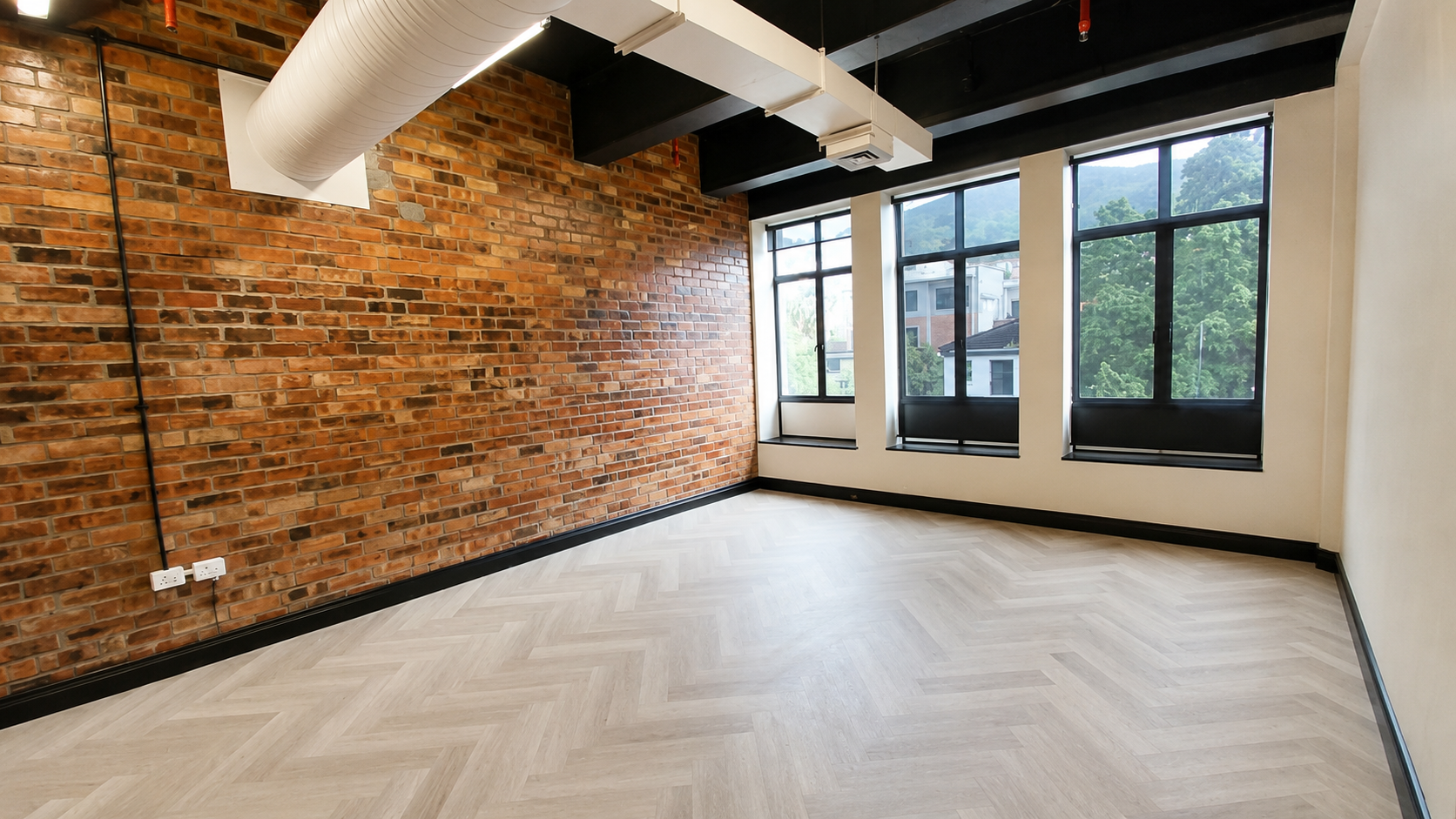 99m² Office Space to rent at Manhattan Place in Cape Town CBD