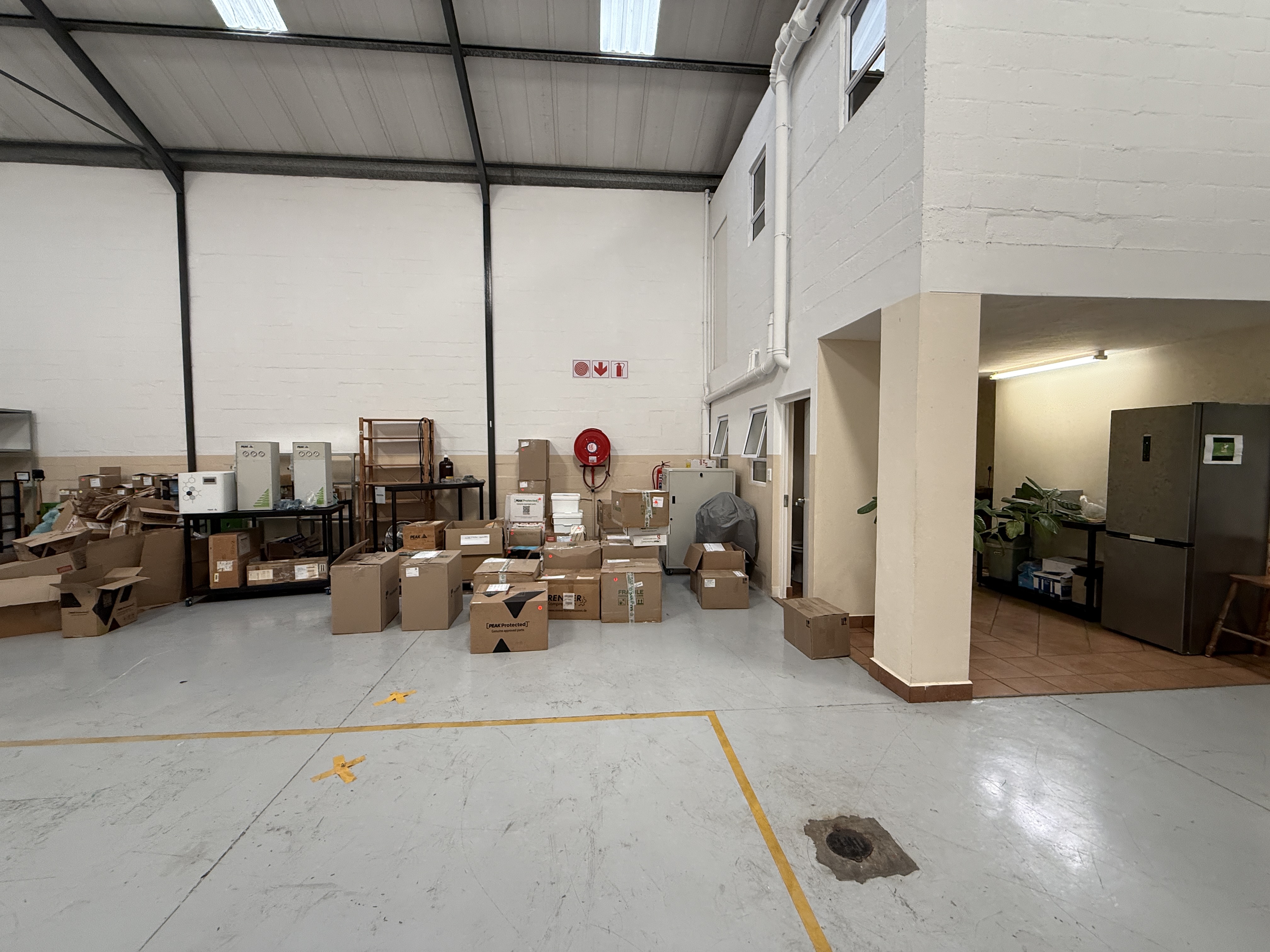259m² Warehouse to rent at Meerlust Park - Asla Park in Strand