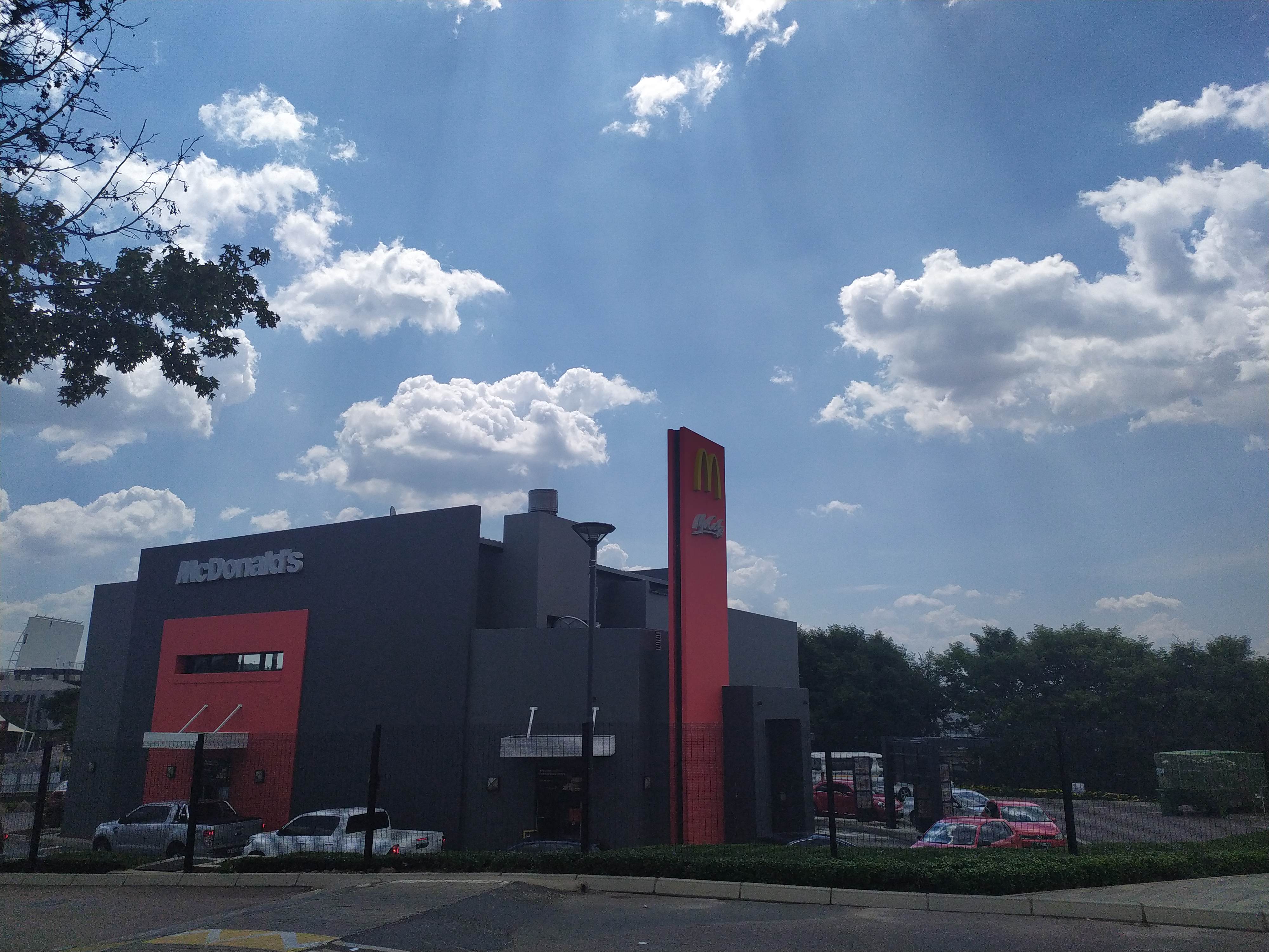 Retail Shops to rent at Menlyn Retail Park in Newlands PTA