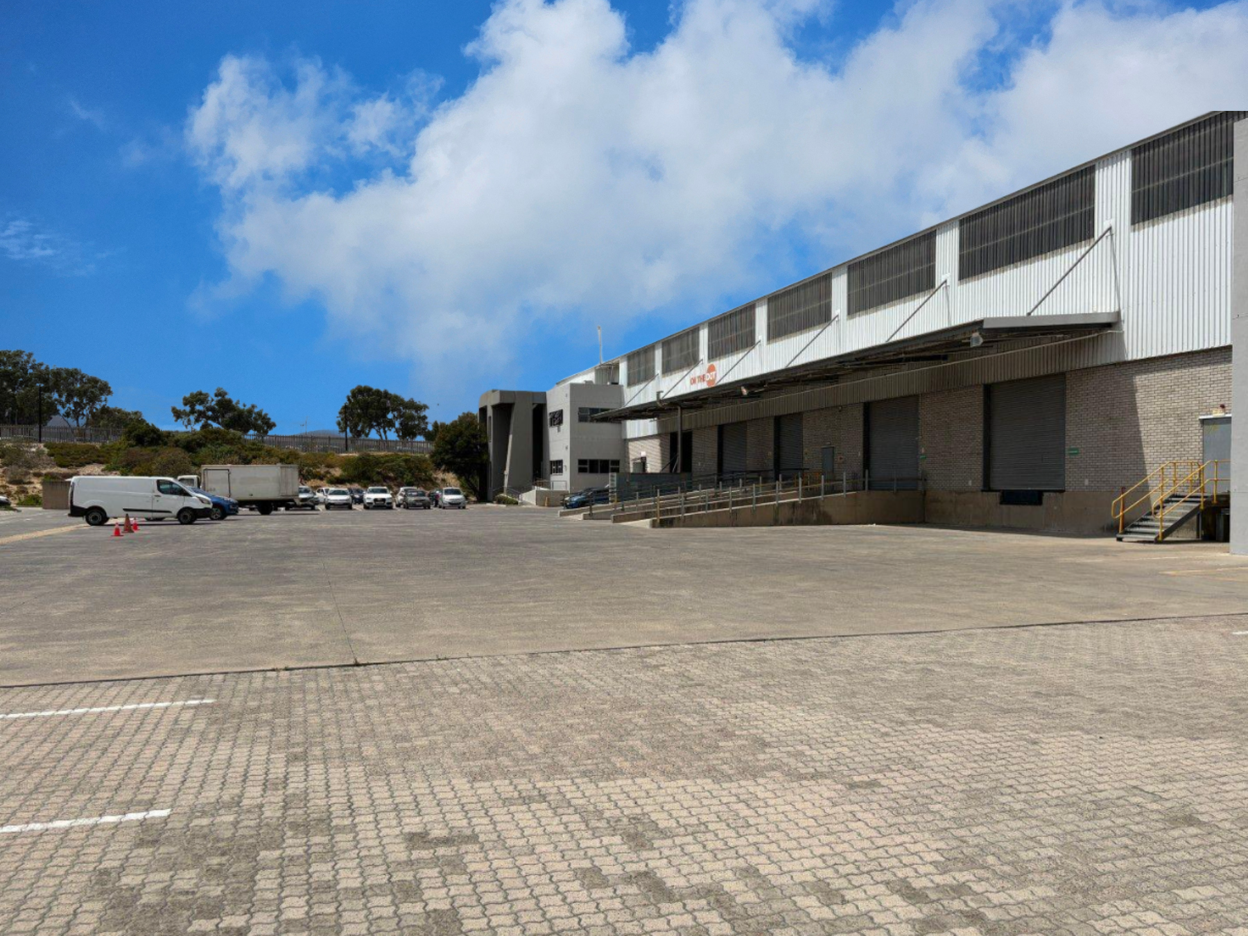 Warehouse to rent at Montague Park in Montague Gardens