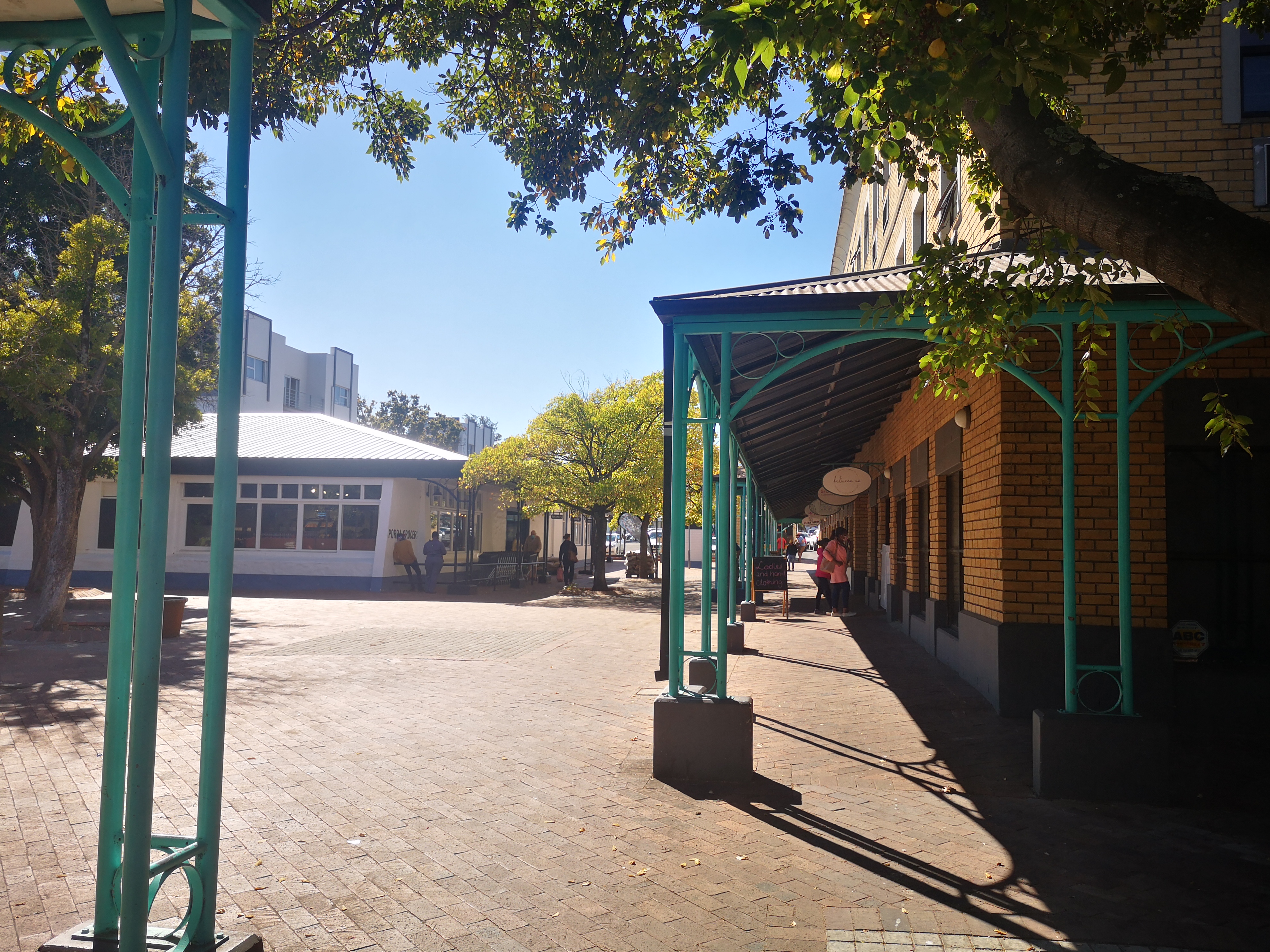291m² Office Space to rent at Oudehuis Centre in Somerset West