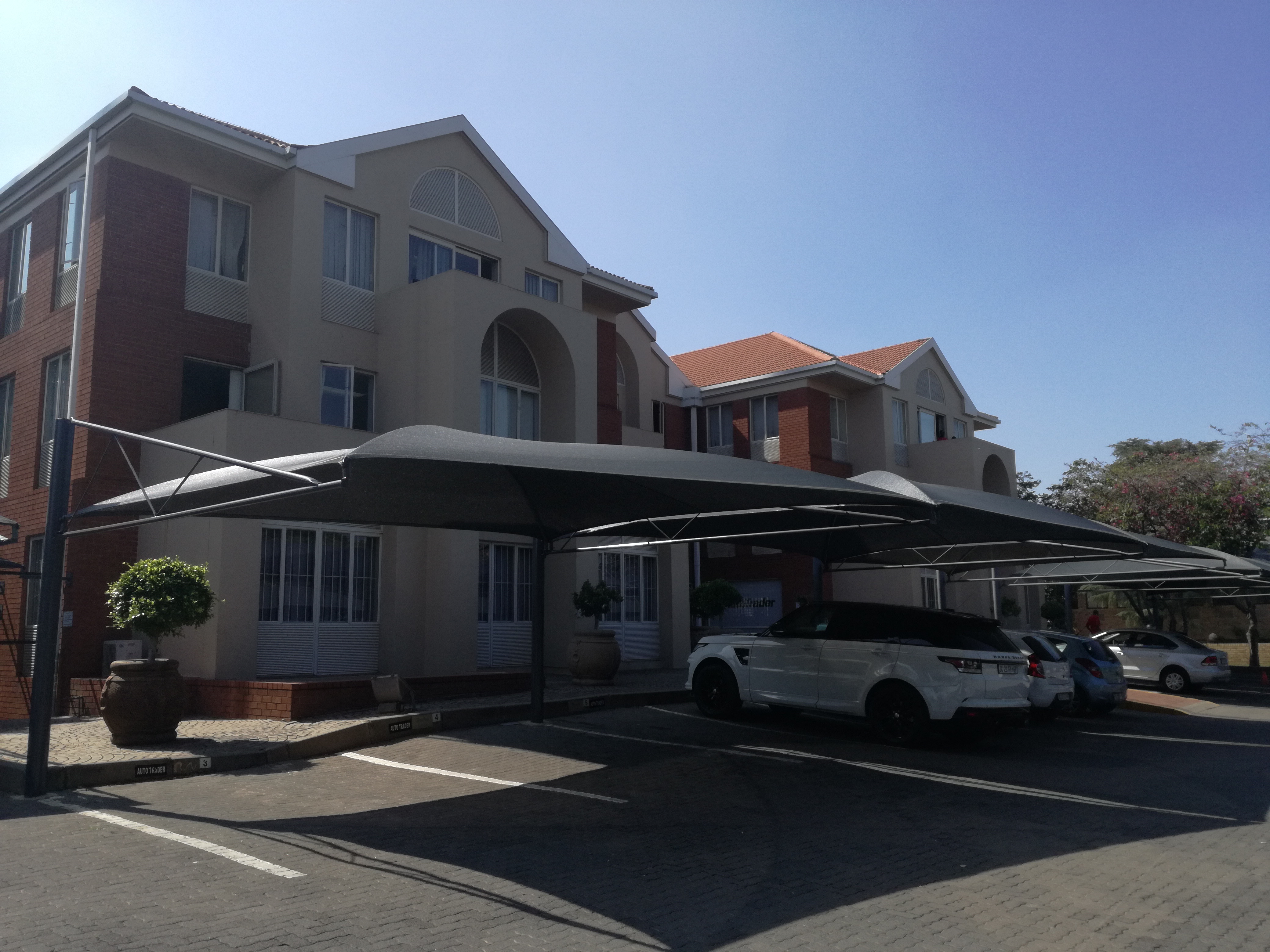 271m² Office Space to rent at Polifin House in Randburg CBD