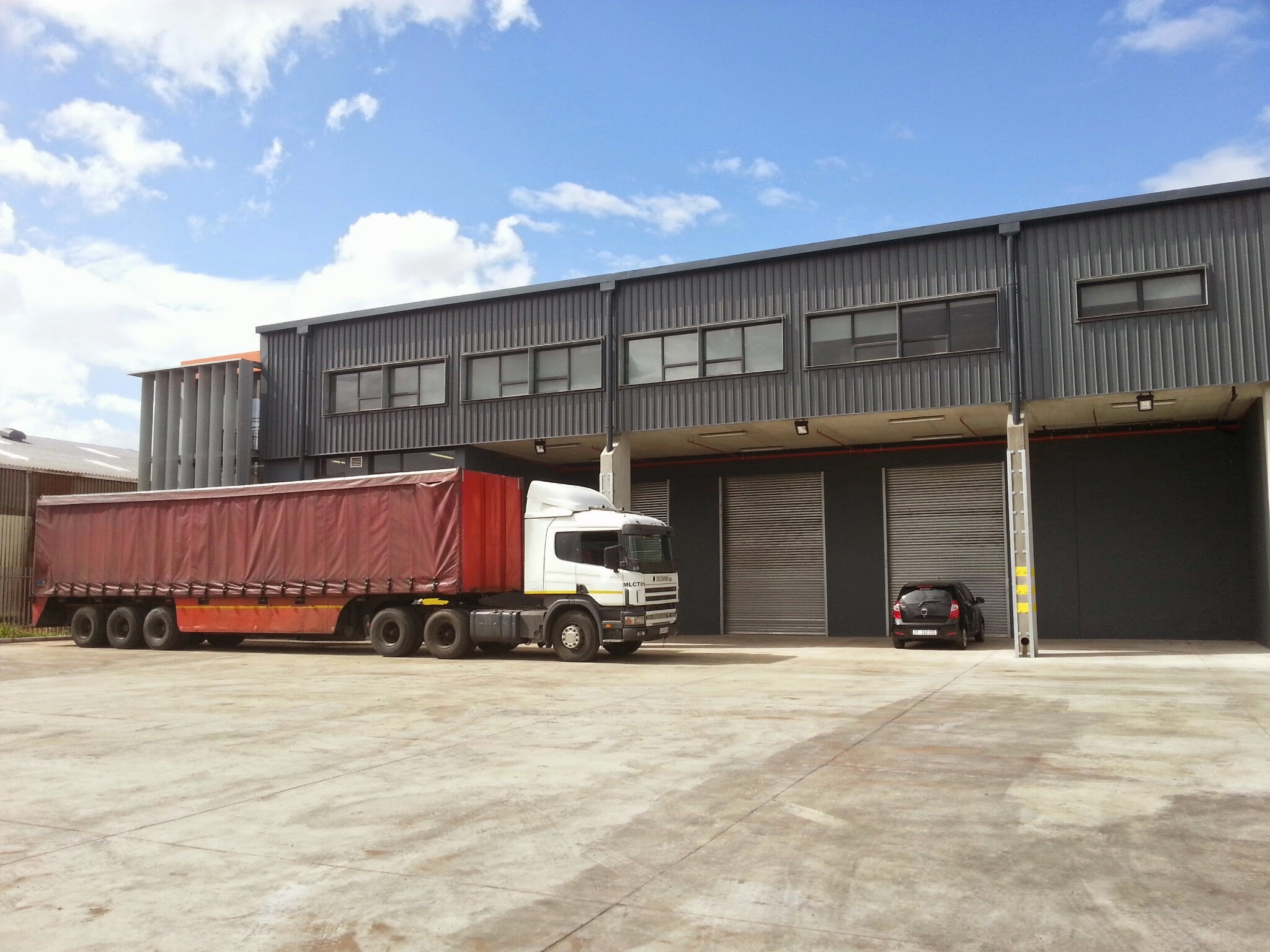 Warehouse to rent at Range Industrial Park in Blackheath Industria