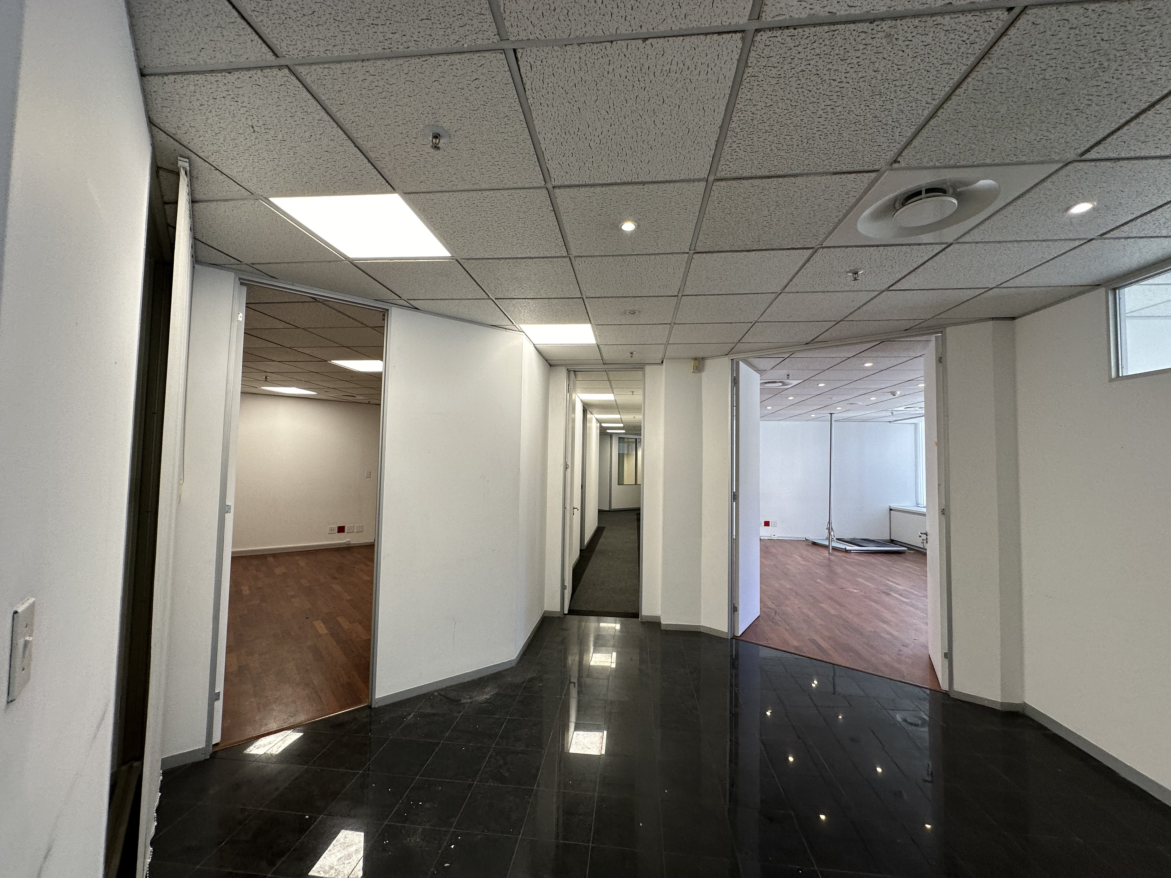 656m² Office Space to rent at SA Reserve Bank Building in Cape Town CBD