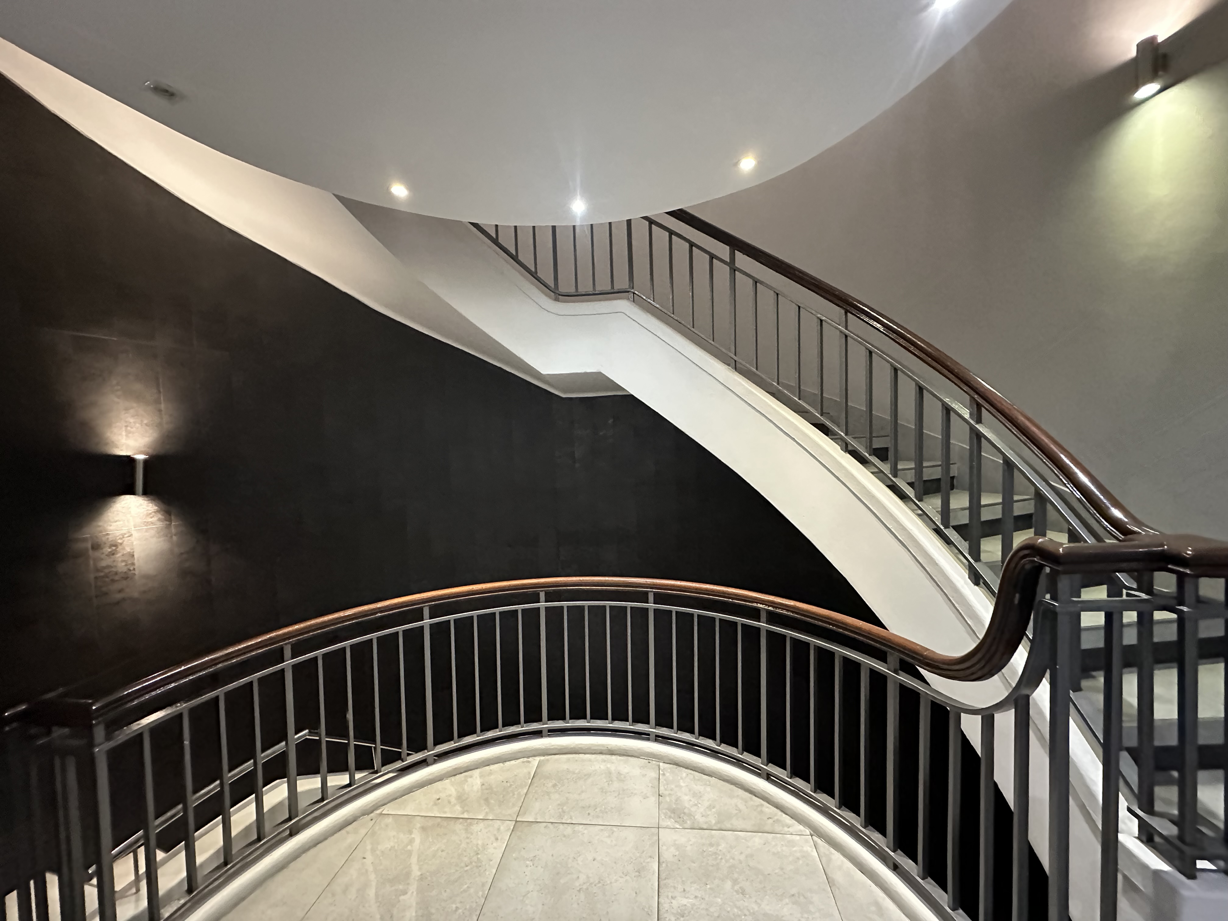 166m² Office Space to rent at Salga House in Cape Town CBD