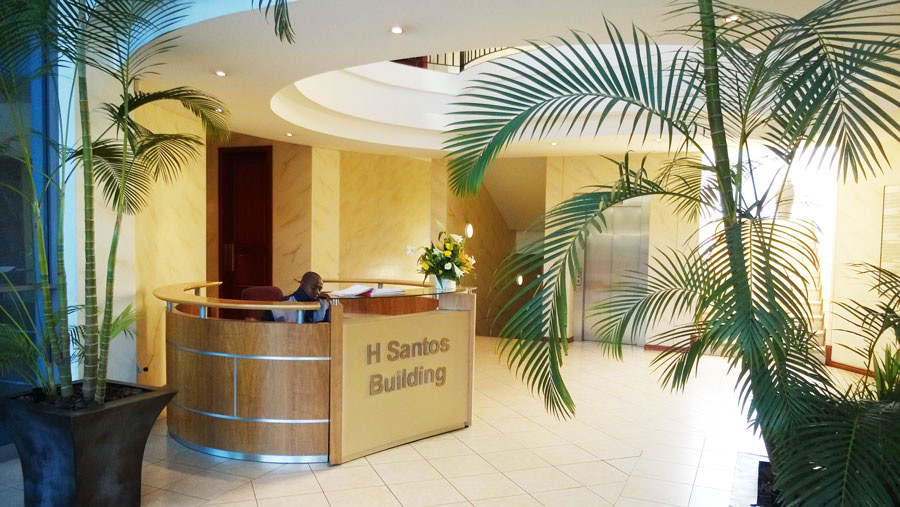 Office Space to rent at Santos Building in Bruma
