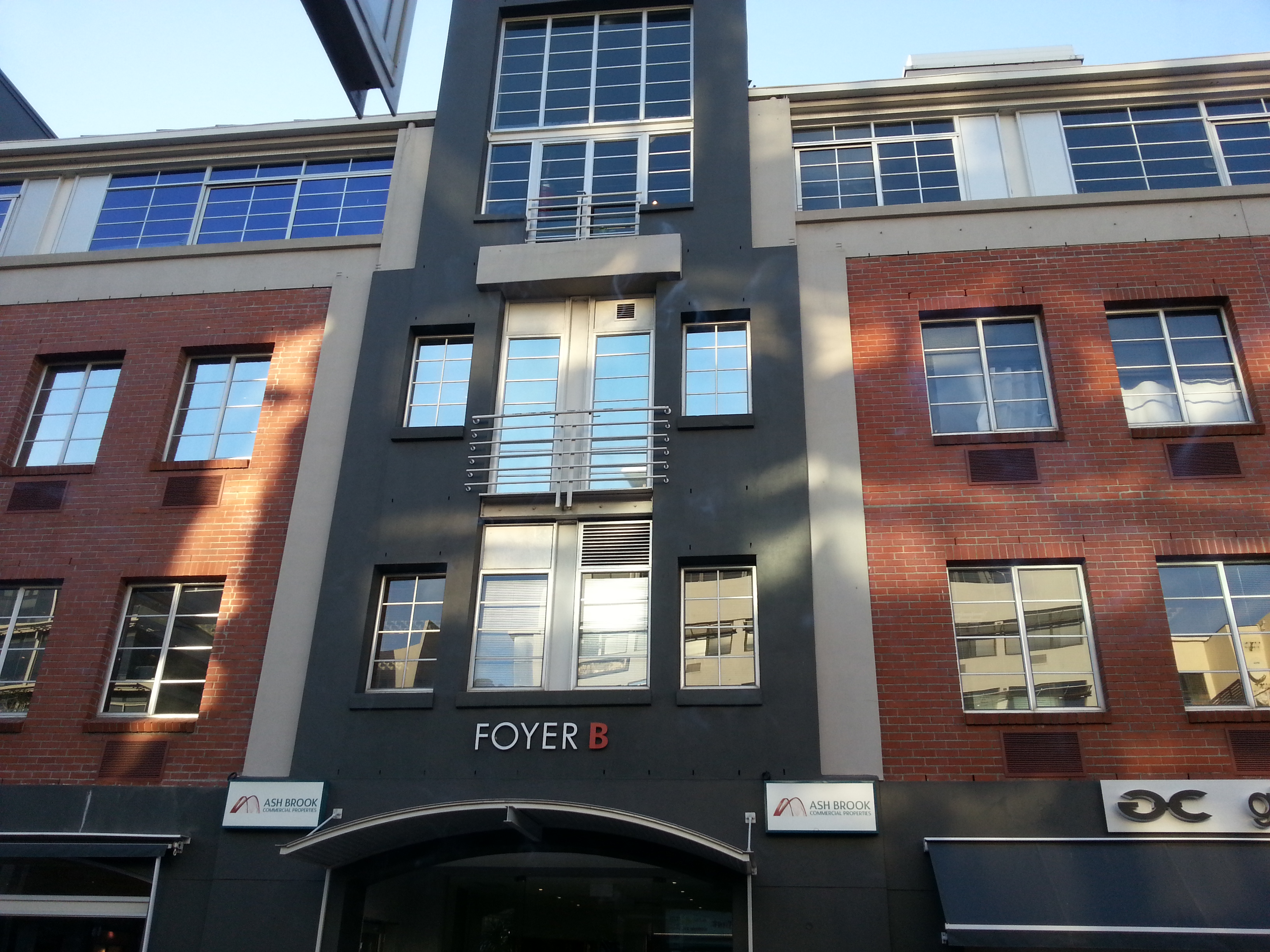 Office Space to rent at Sovereign Quay in De Waterkant