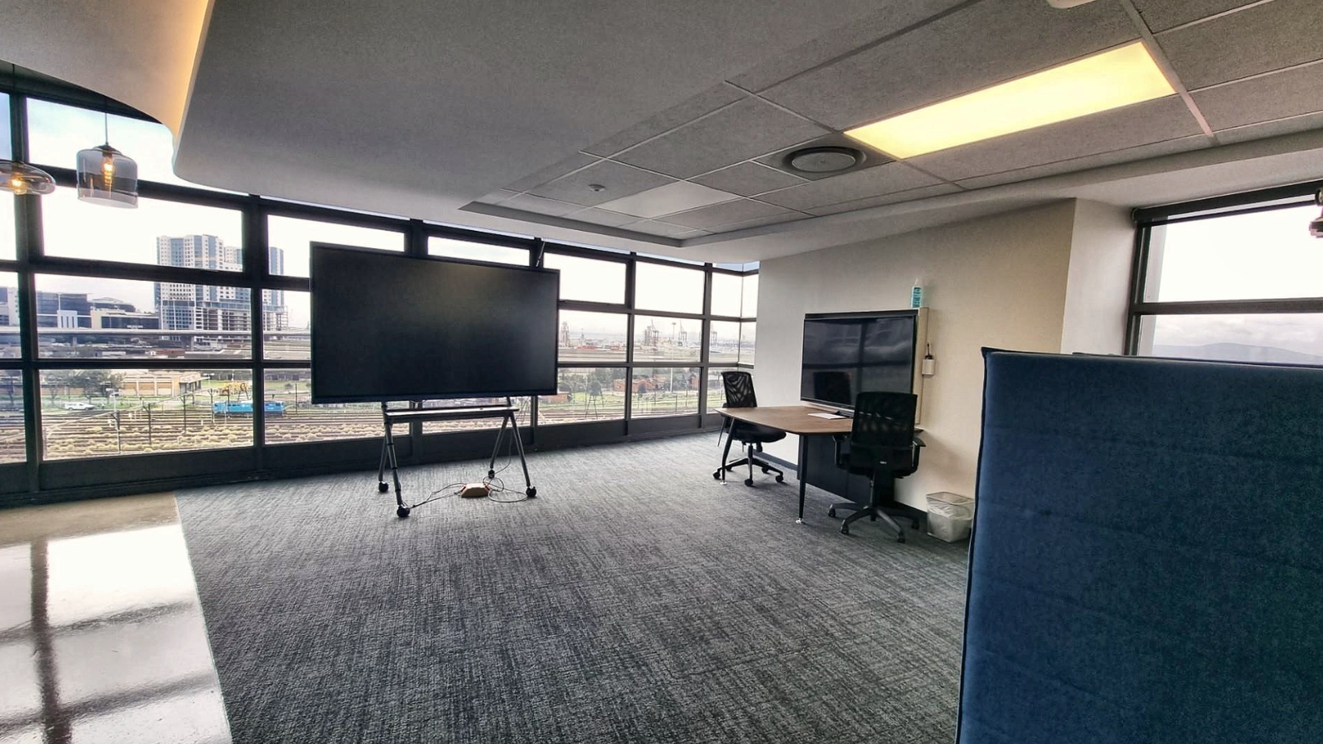 703m² Office Space to rent at The District - Woodstock in Woodstock