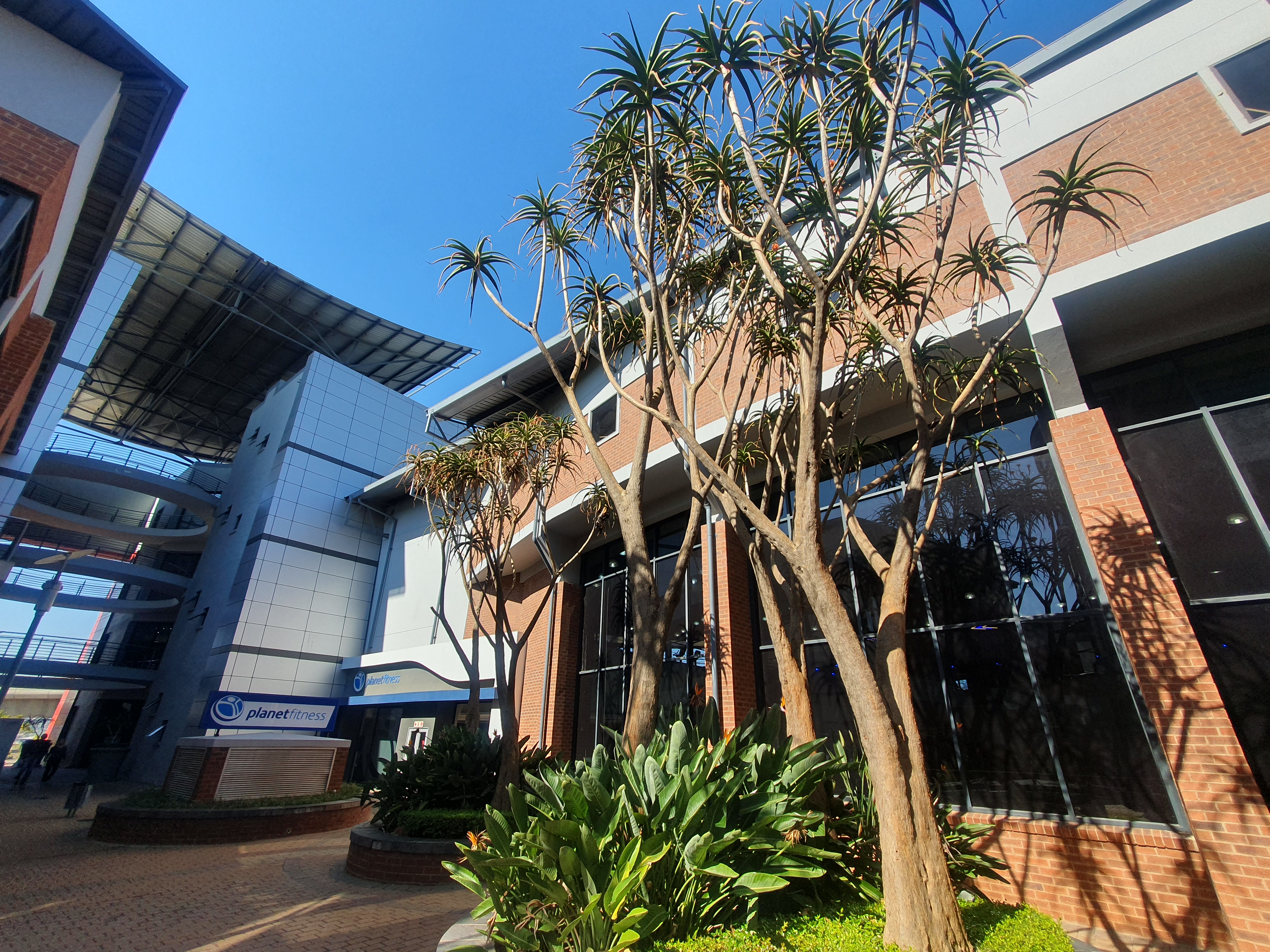 Retail Shops to rent at The Gate Retail Park in Central Centurion