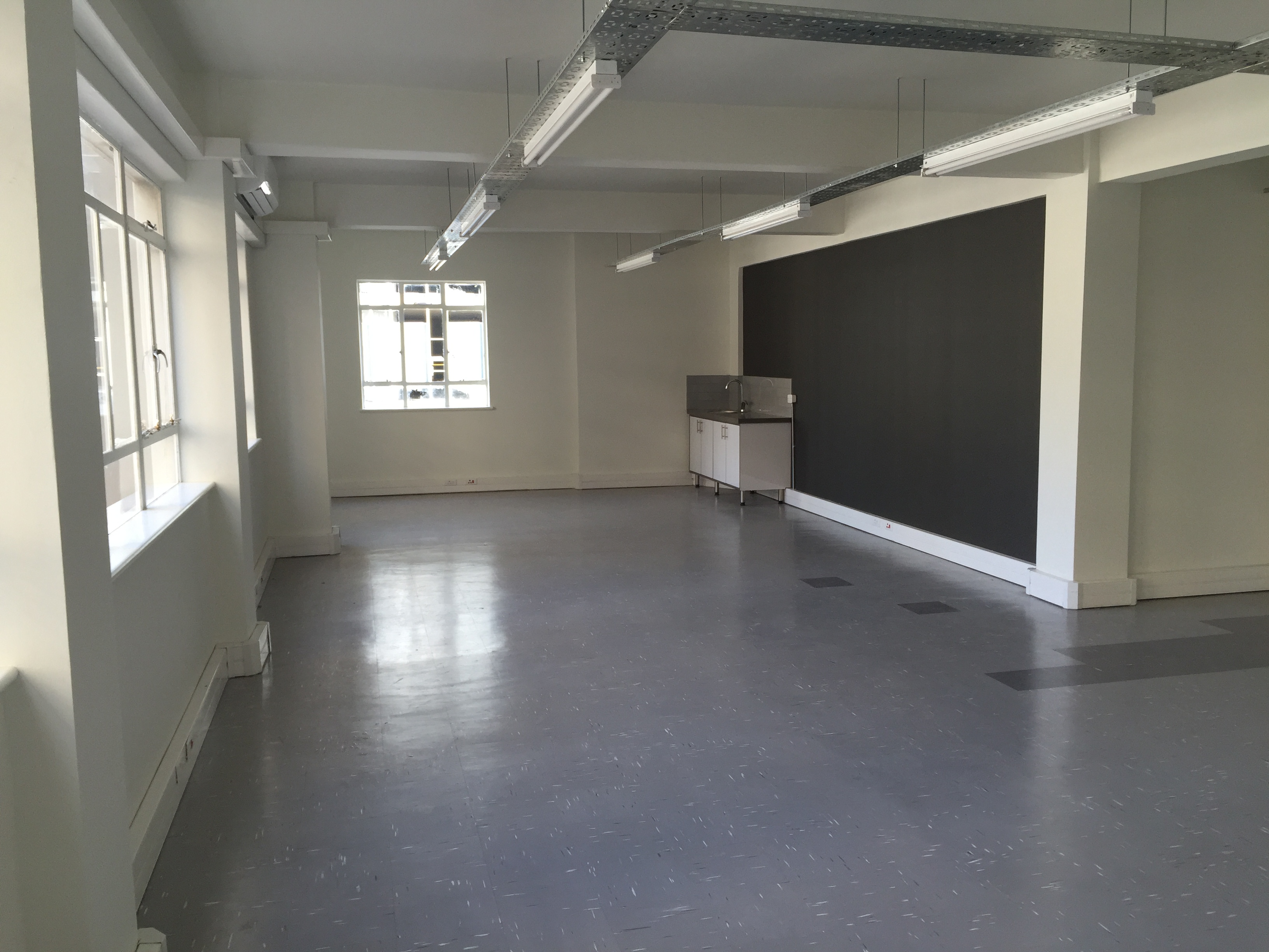 92m² Office Space to rent at The Landing in Cape Town CBD