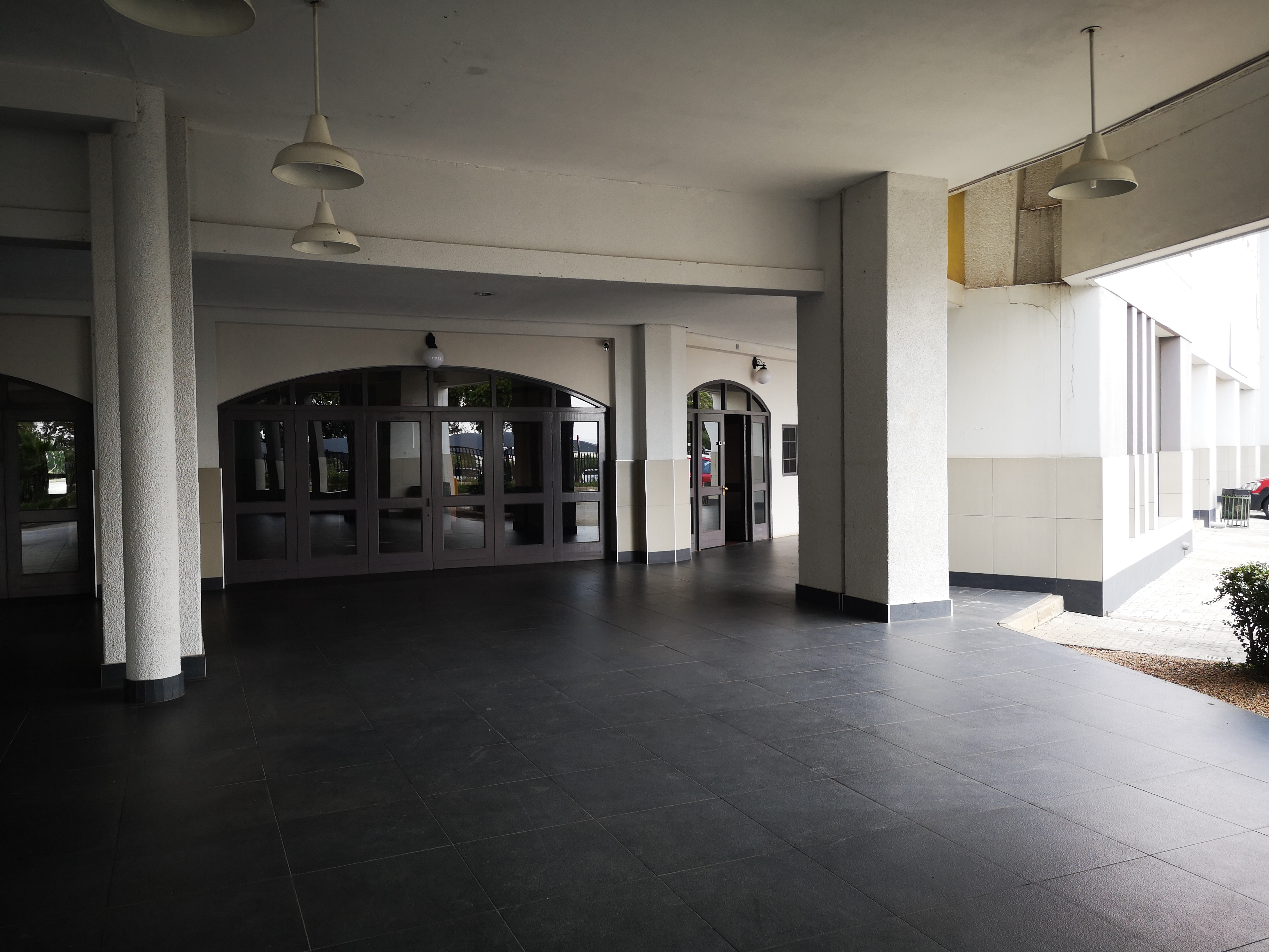 Retail Shops to rent at The Link in Halfway House