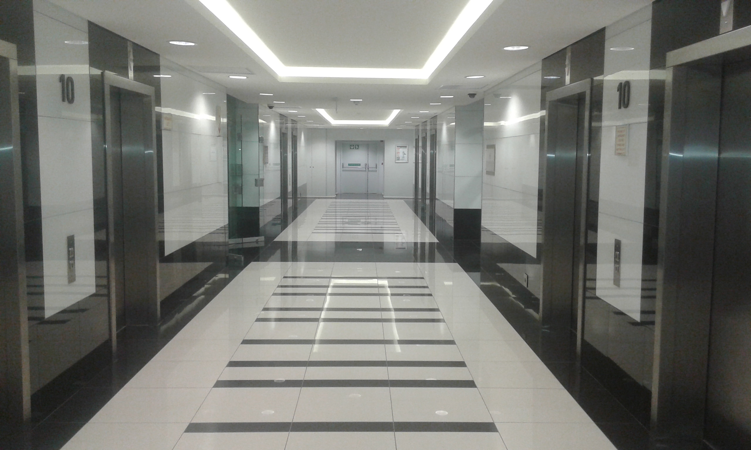 Office Space to rent at The Towers  - Ex Standard Bank Centre in Cape Town CBD