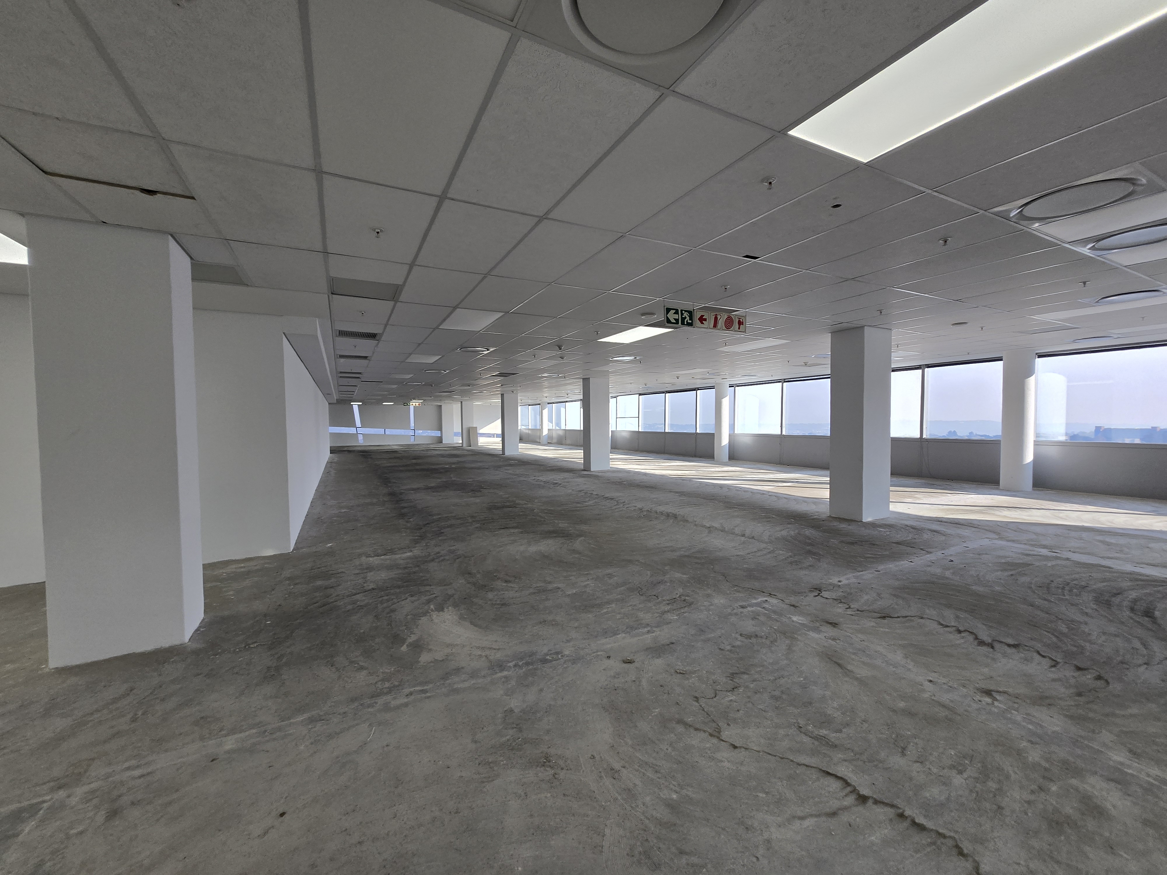 799m² Office Space to rent at The Towers in Sandton Central