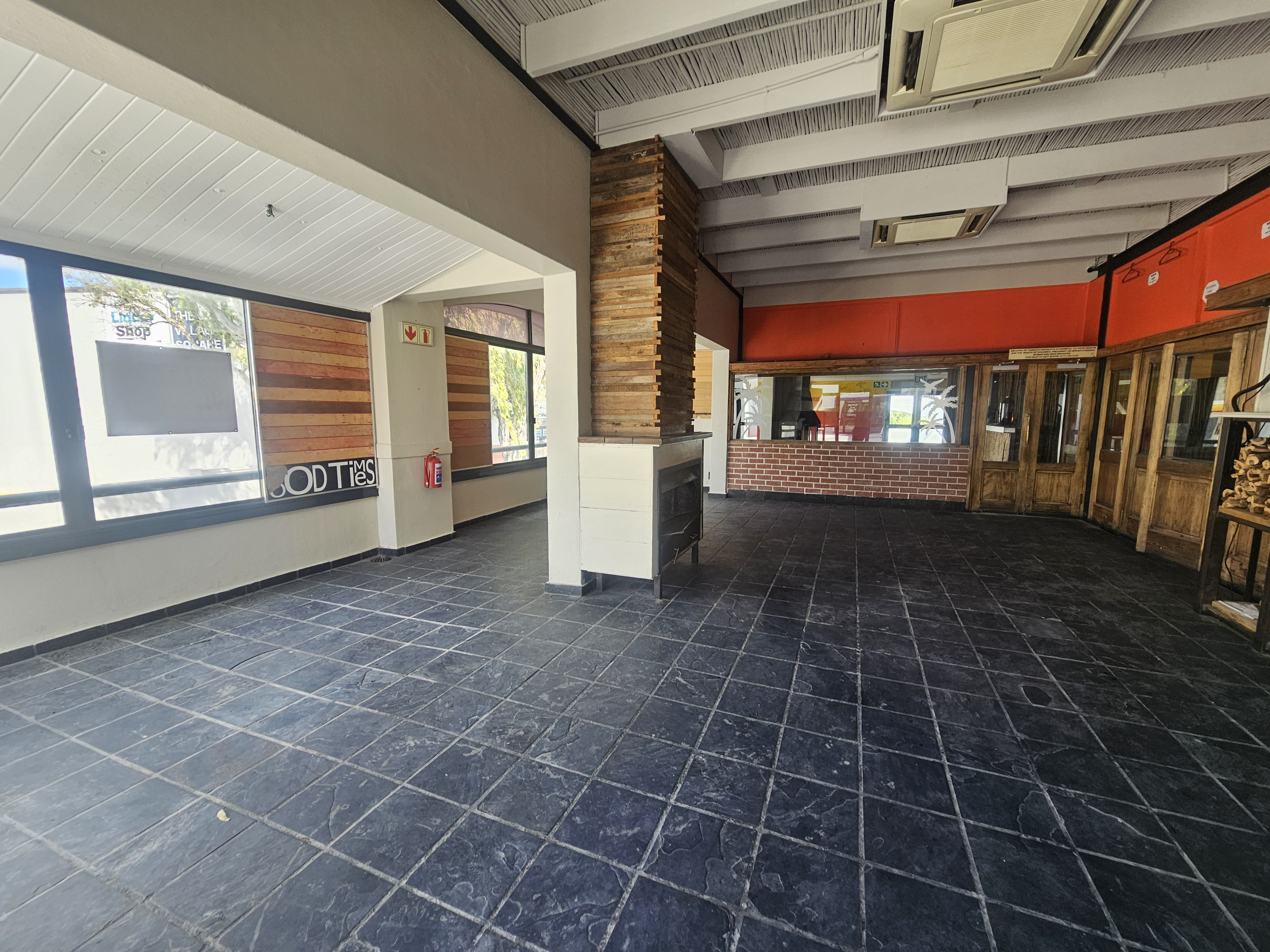 589m² Retail Shops to rent at The Village Square - Durbanville in Durbanville