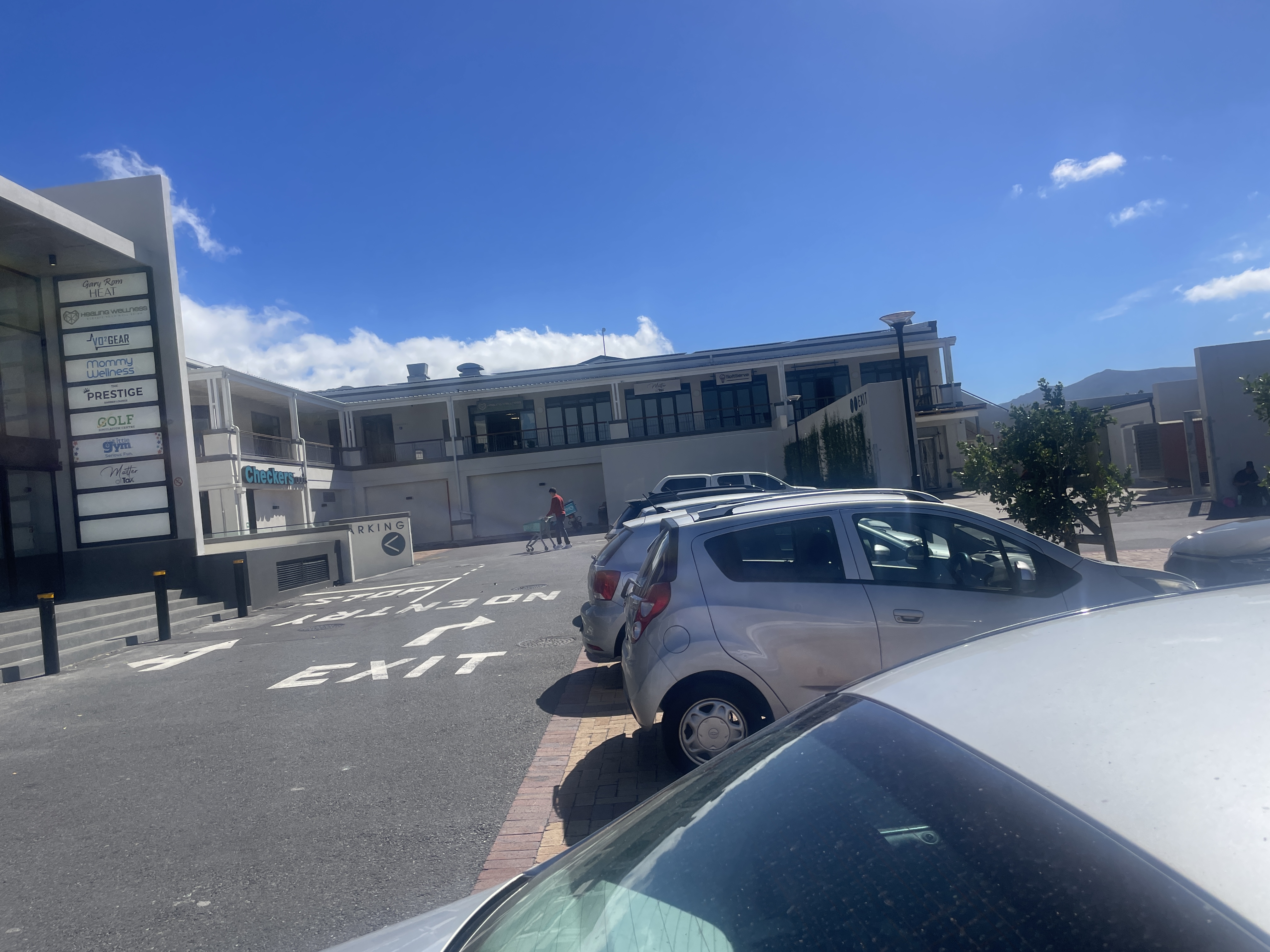 Retail Shops to rent at Westlake Lifestyle Centre in Westlake