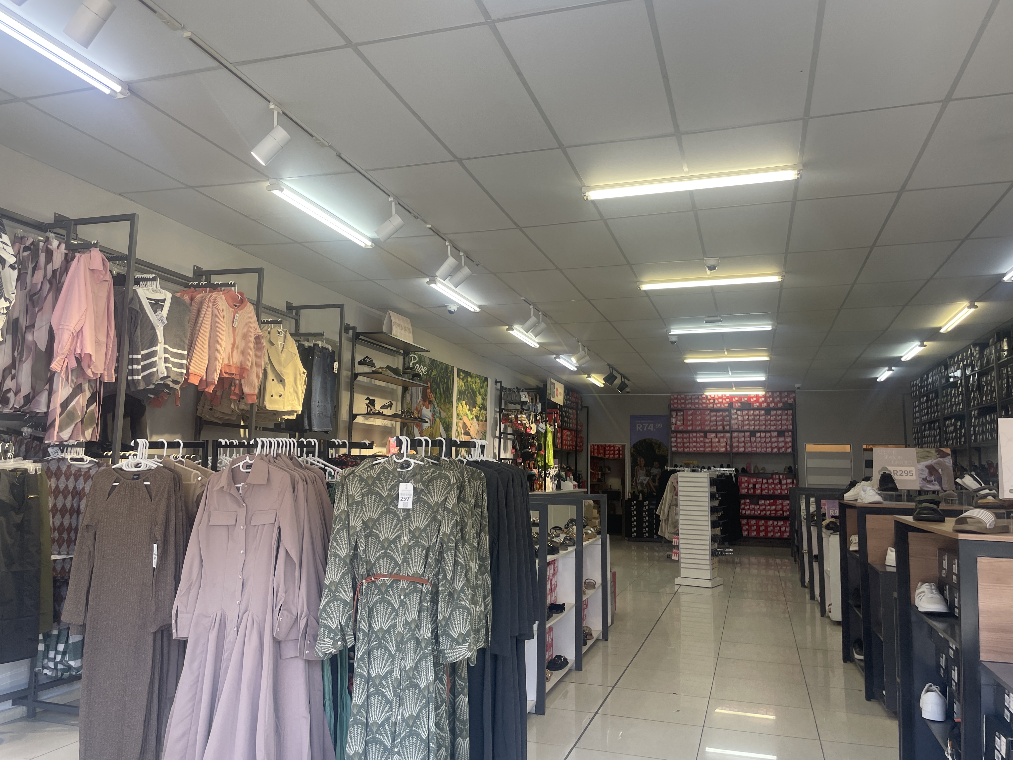 135m² Retail Shops to rent at 130 On Main in Wynberg