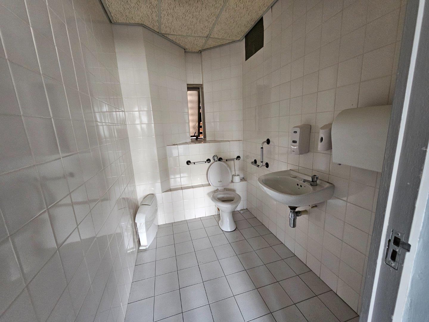 Office Space to rent at Louwville Place in Bellville CBD