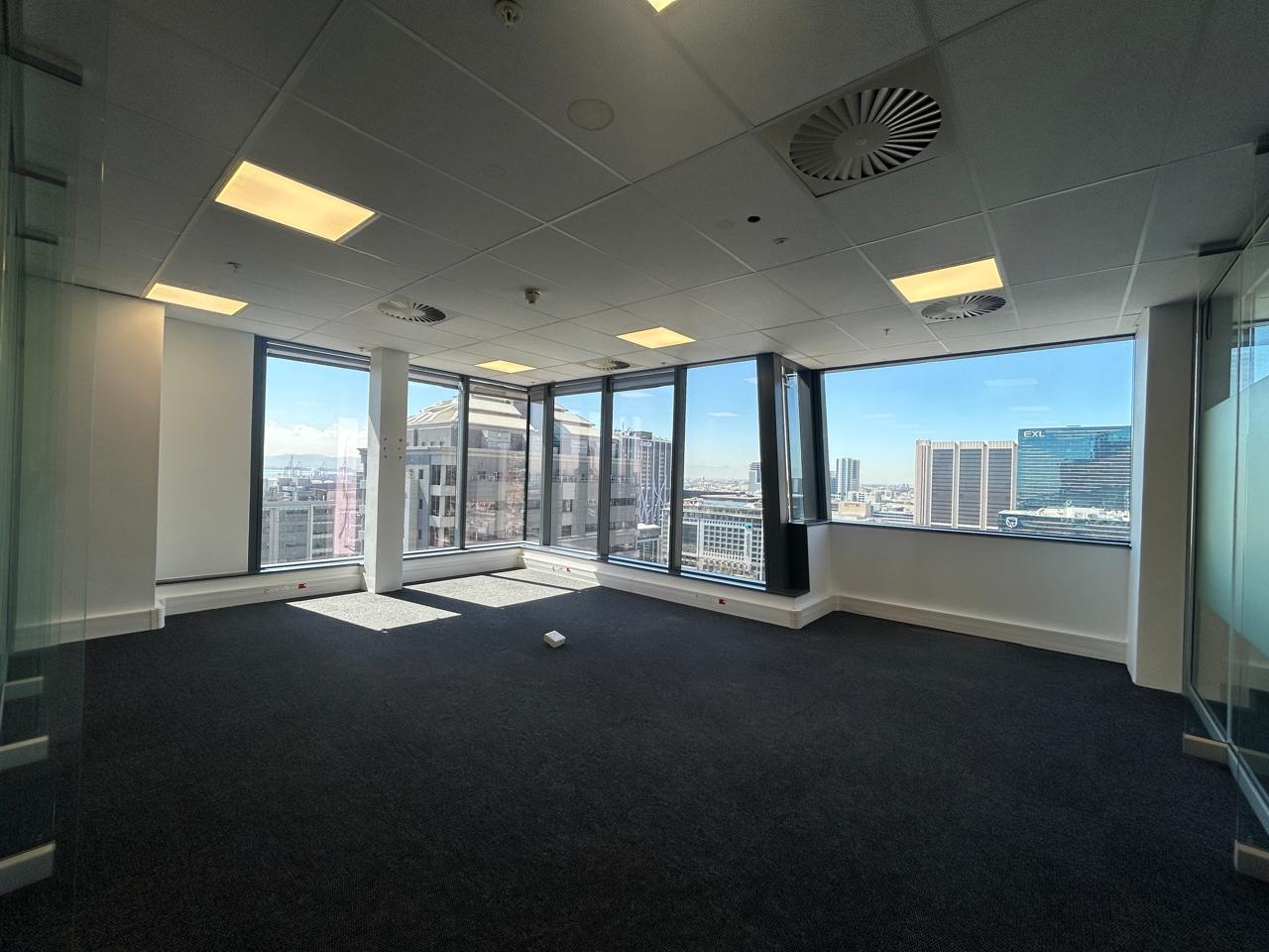 625m² Office Space to rent at 35 Lower Long Street in Cape Town CBD