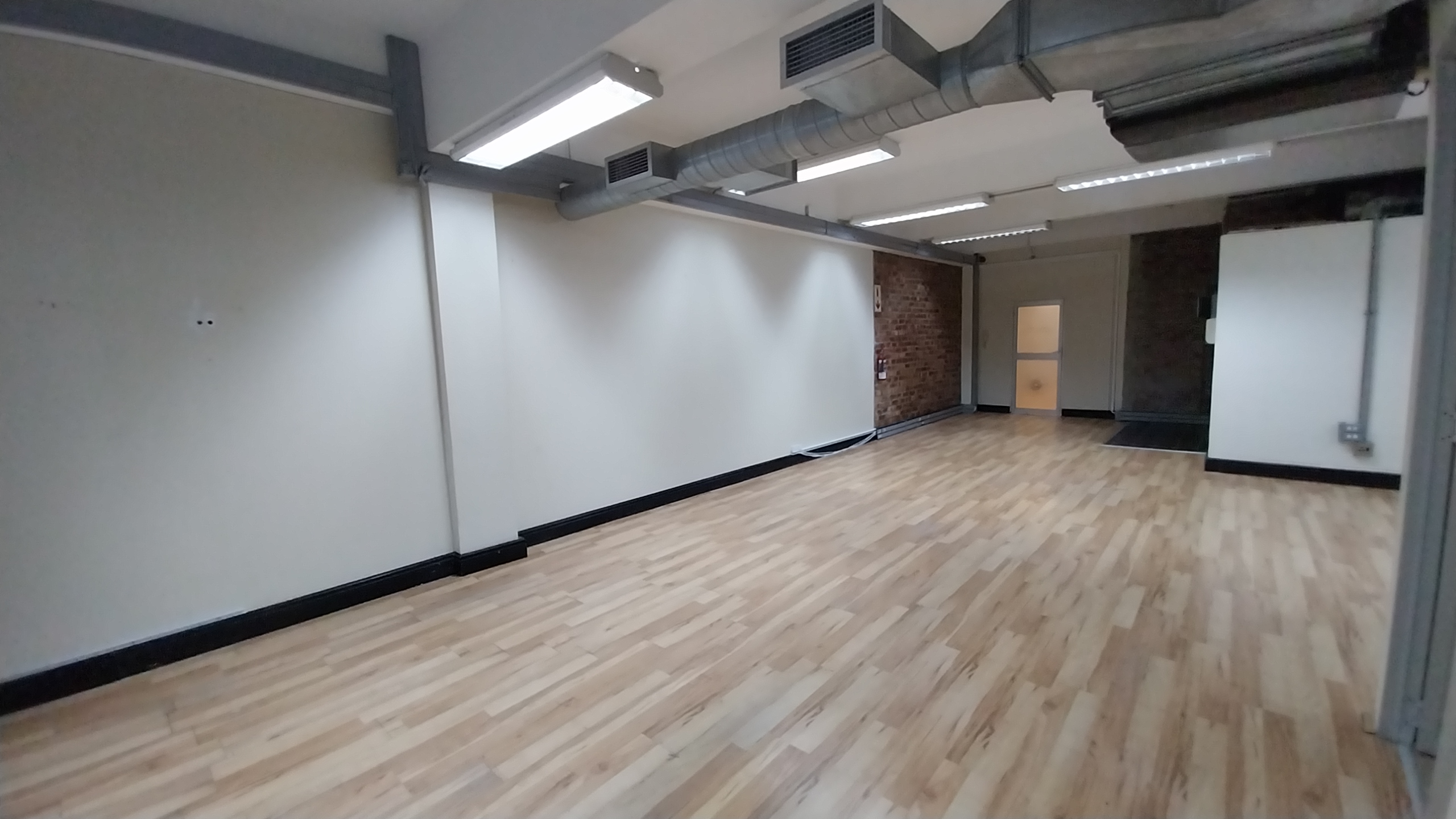 124m² Office Space to rent at 4 Loop Street in Cape Town CBD