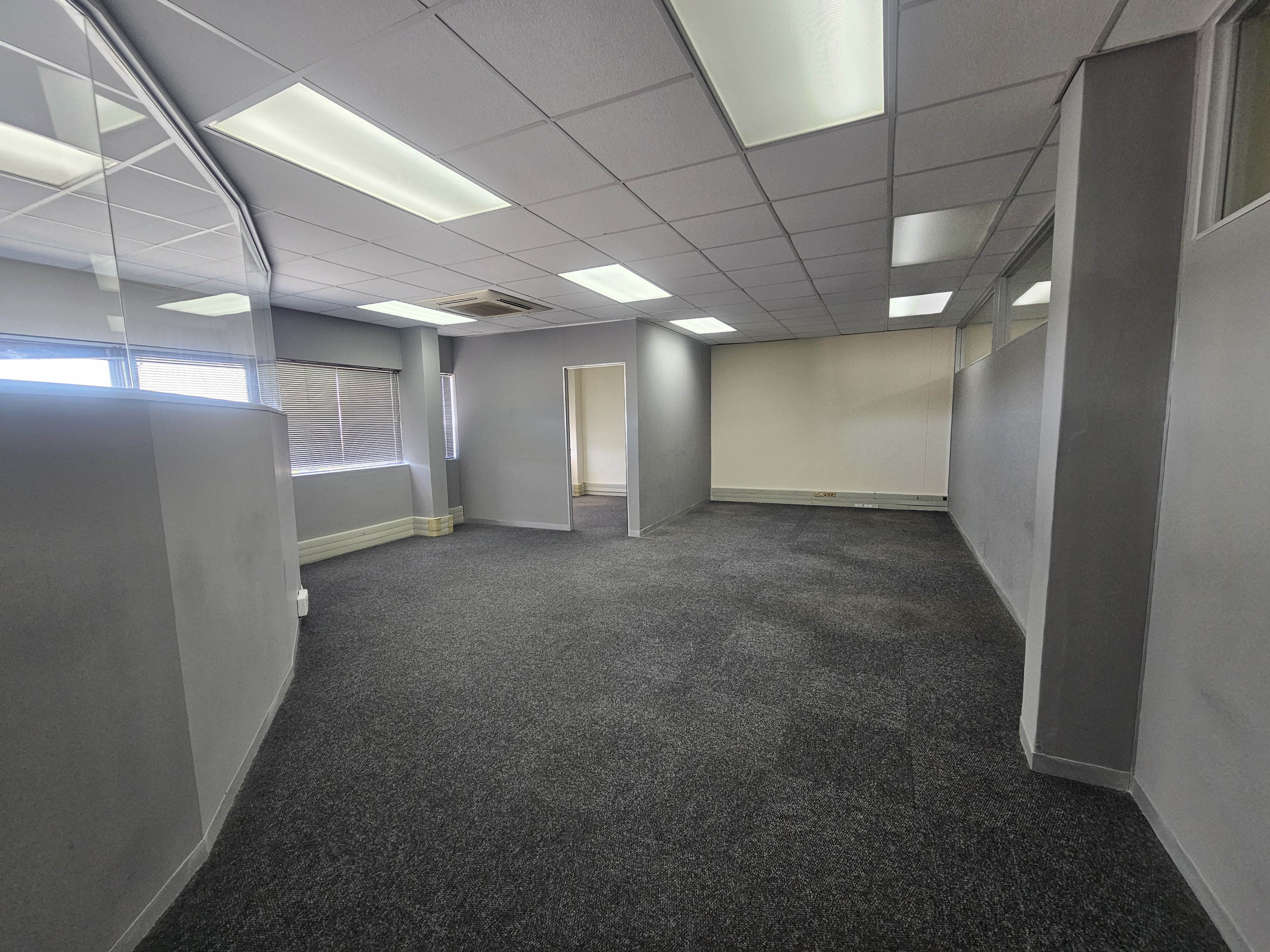 858m² Office Space to rent at Bloemhof in Bo Oakdale