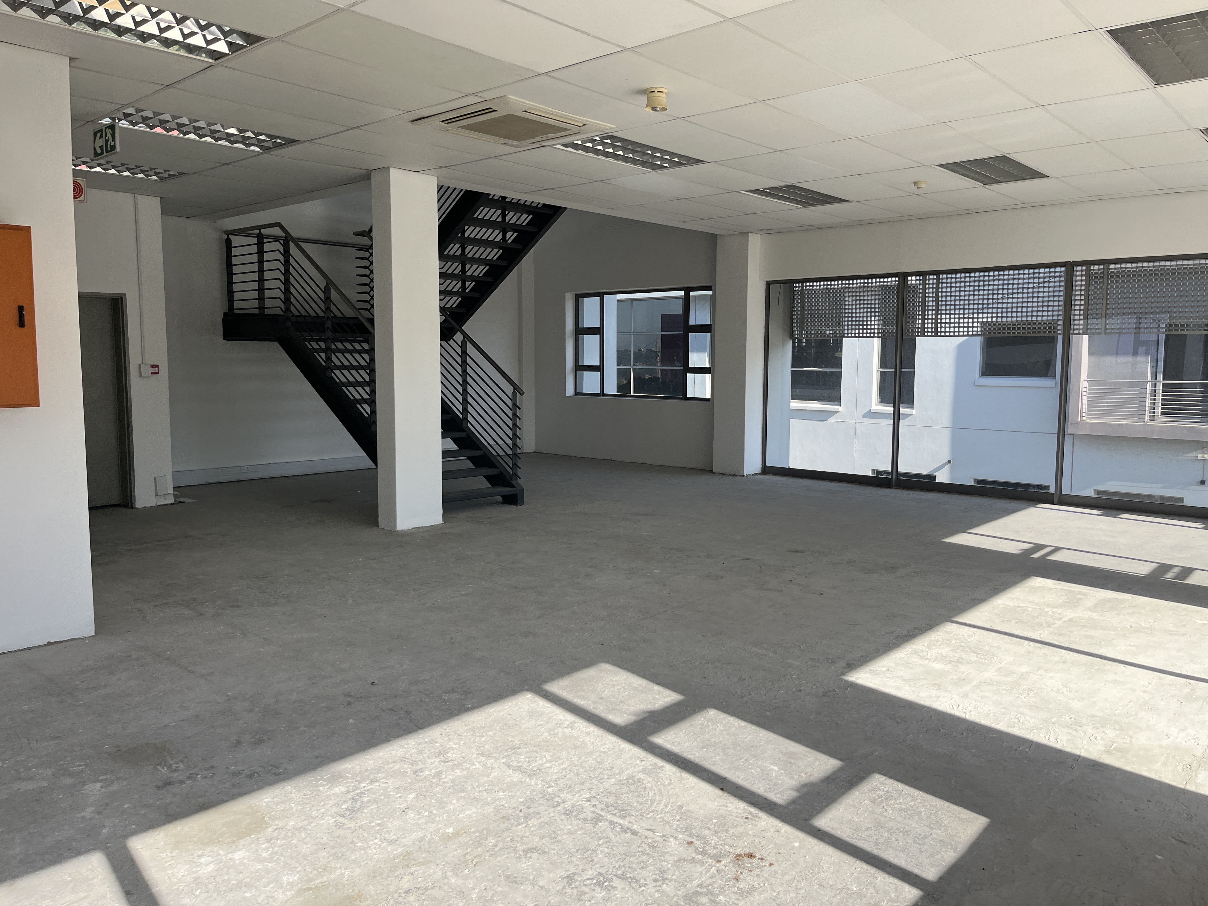 235m² Retail Shops to rent at Cross Place in Bryanston