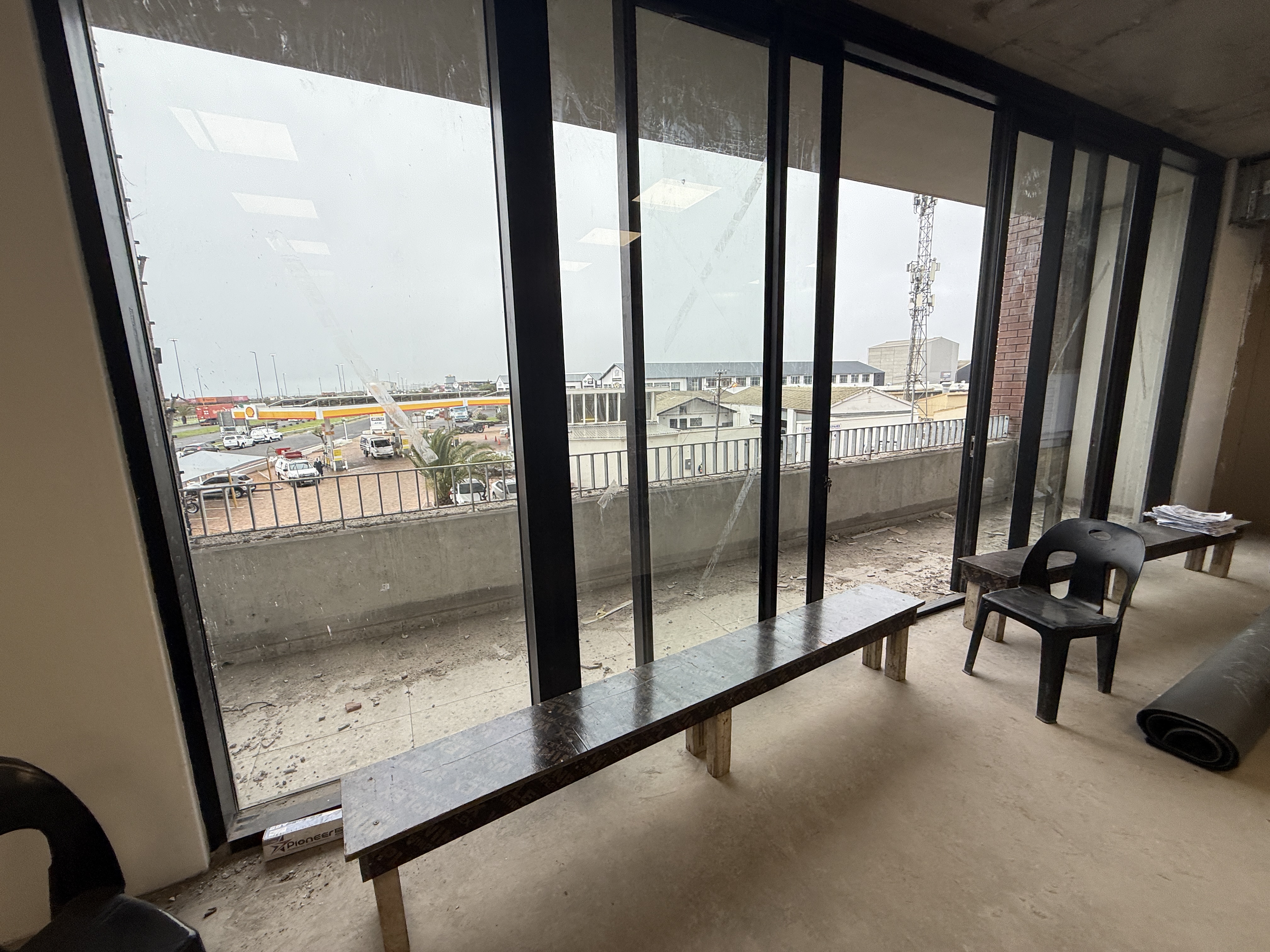 187m² Office Space to rent at Maritime Place in Paarden Eiland