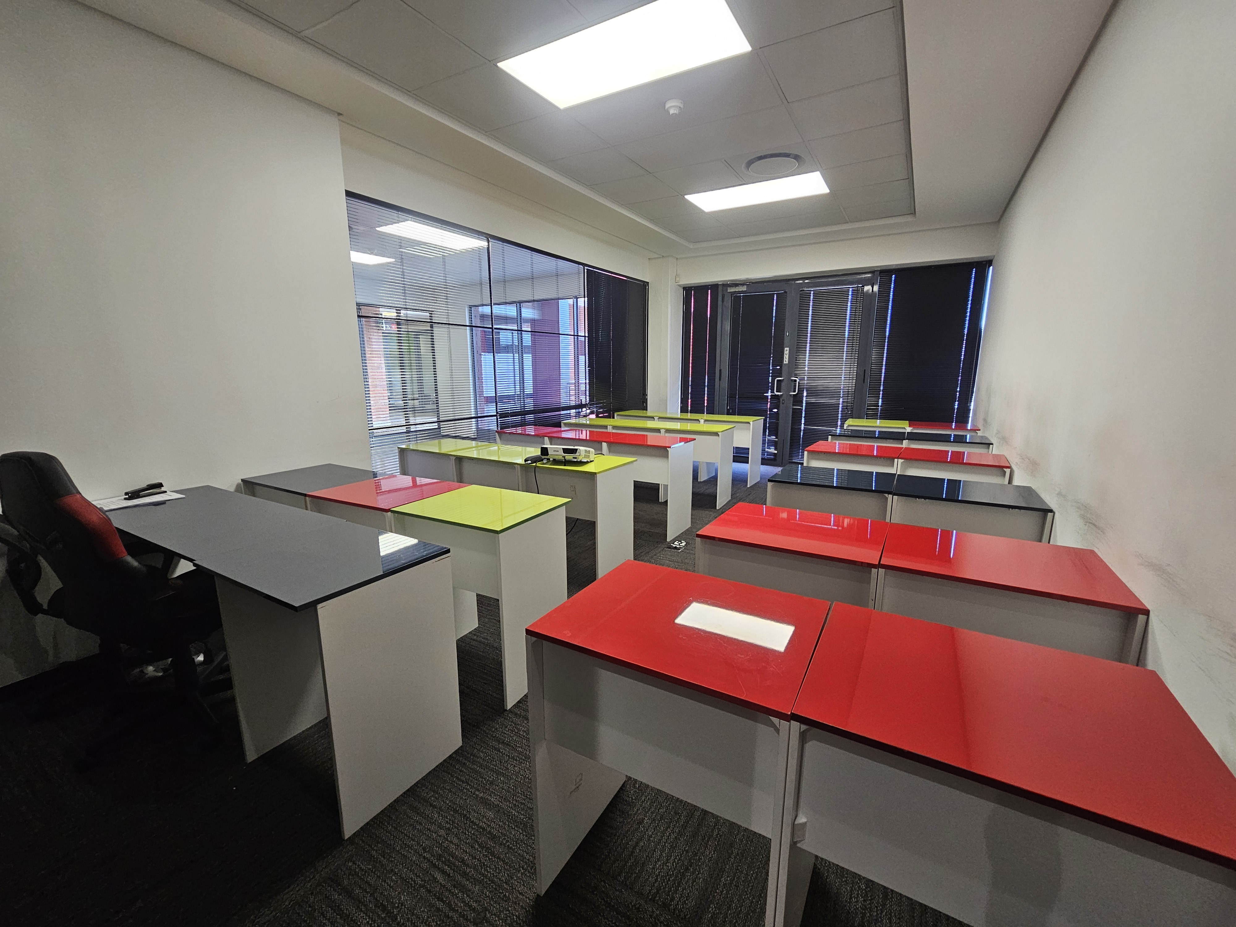 1 095m² Office Space to rent at Sable Square in Sanddrift