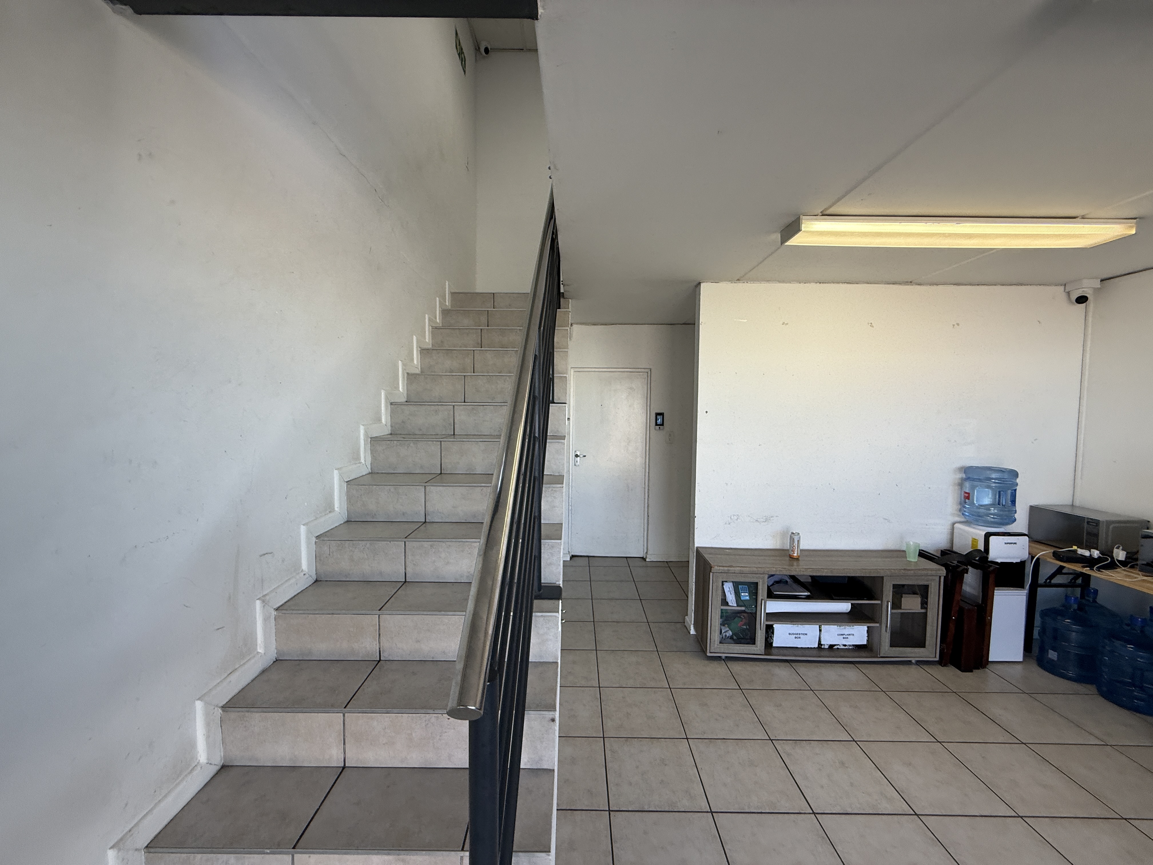 528m² Warehouse to rent at The Grove Business Park in Somerset West